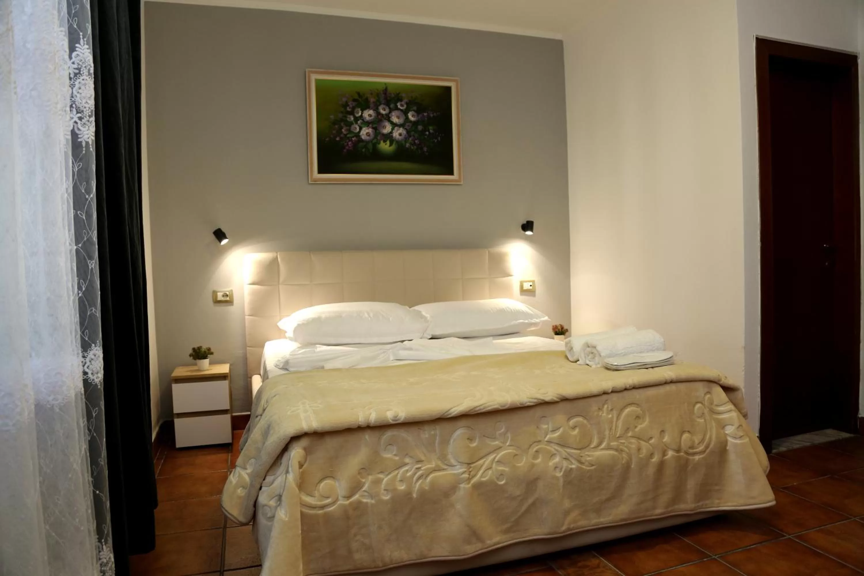 Bed in Hotel Millenium Tirana