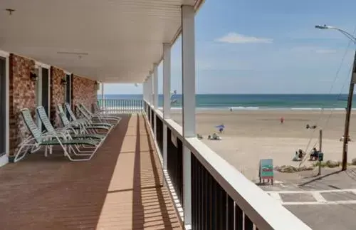 Balcony/Terrace in Norseman Resort on the Beach