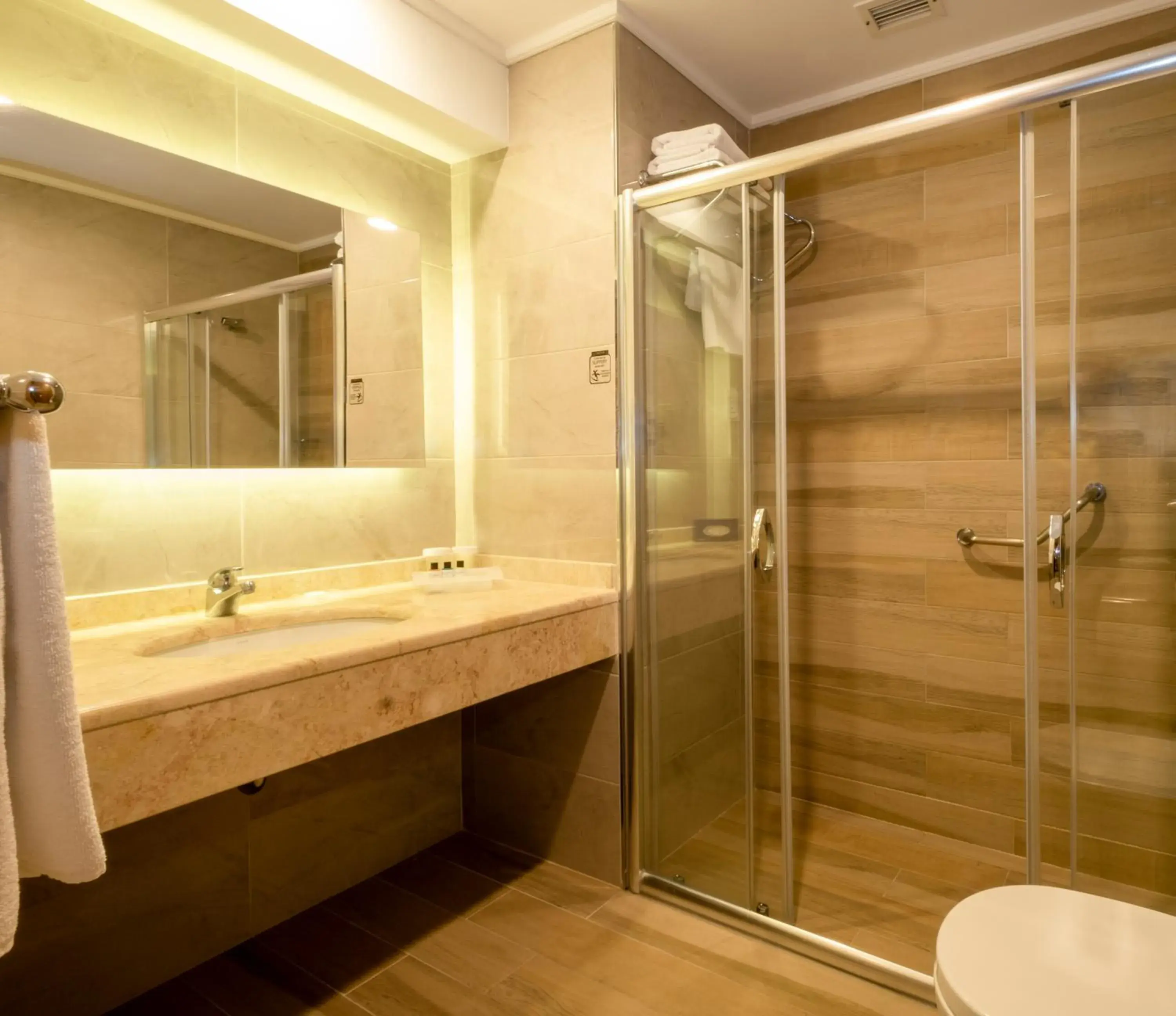 Shower, Bathroom in Euro Park Hotel Bursa