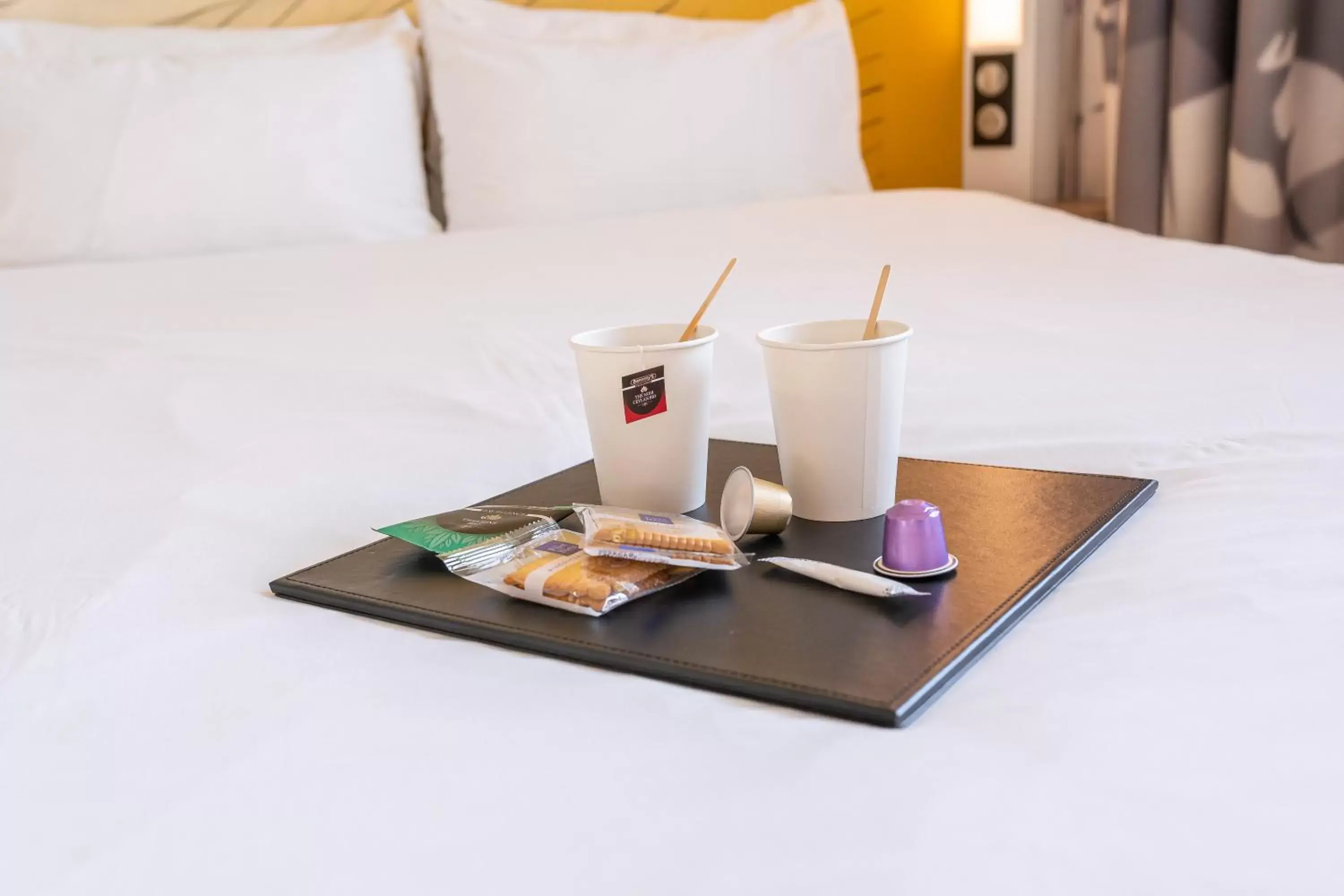 Coffee/tea facilities, Bed in B&B HOTEL Arcachon Gujan-Mestras