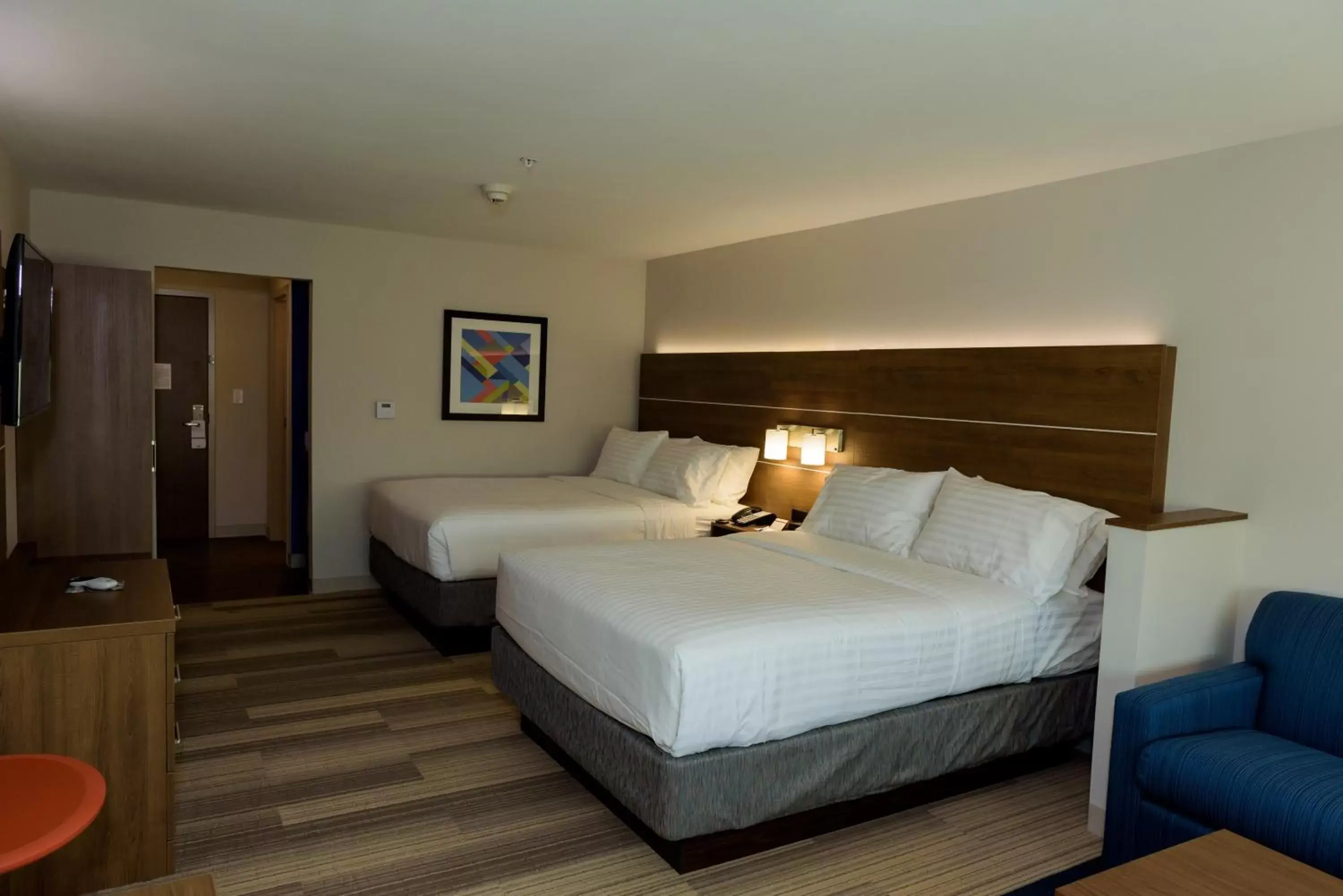 Bed in Holiday Inn Express & Suites McKinney - Frisco East, an IHG Hotel