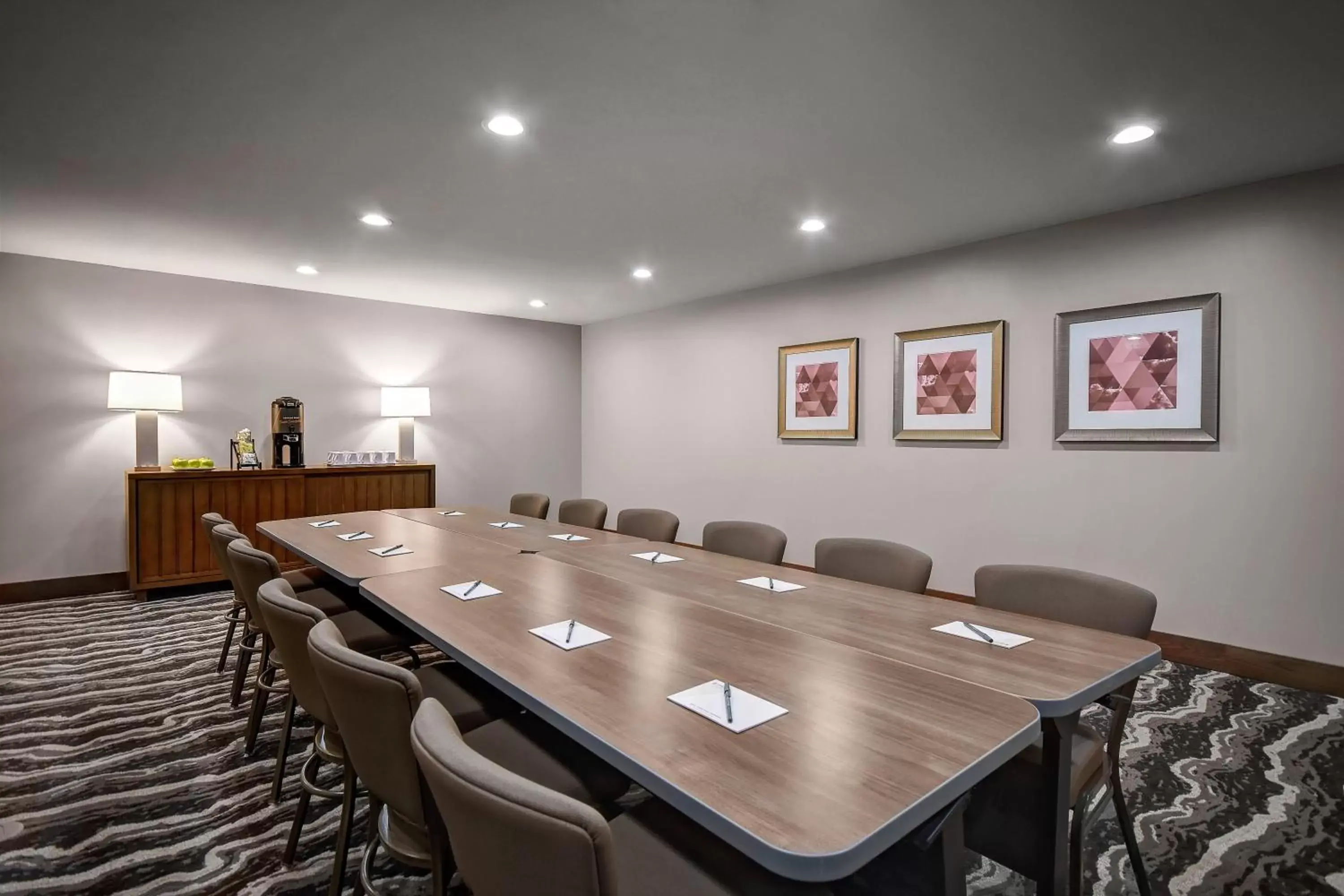 Meeting/conference room in Staybridge Suites - Holland, an IHG Hotel