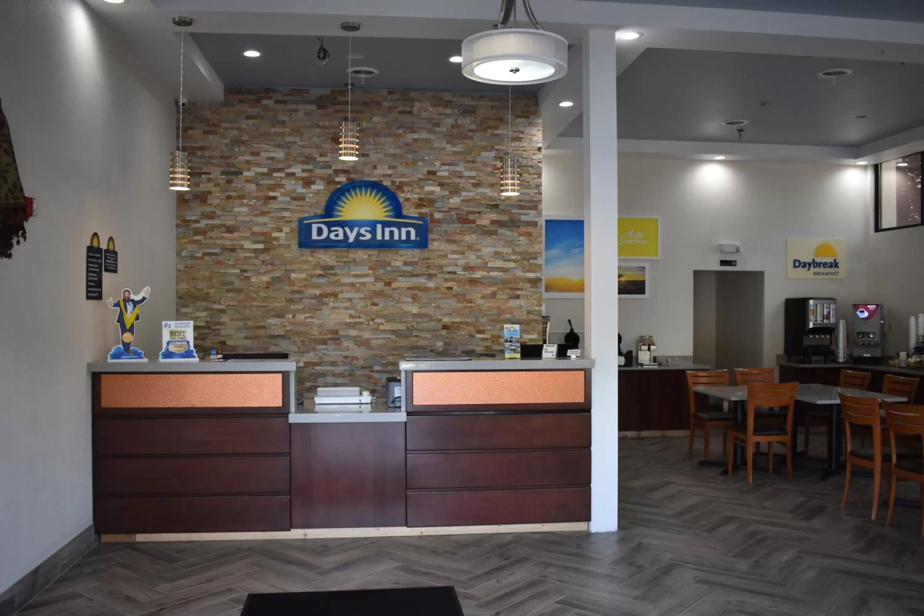 Lobby or reception in Days Inn by Wyndham Kodak/Sevierville Intrstate SmokeyMntns Lobby or reception in Days Inn by Wyndham Kodak/Sevierville Intrstate SmokeyMntns