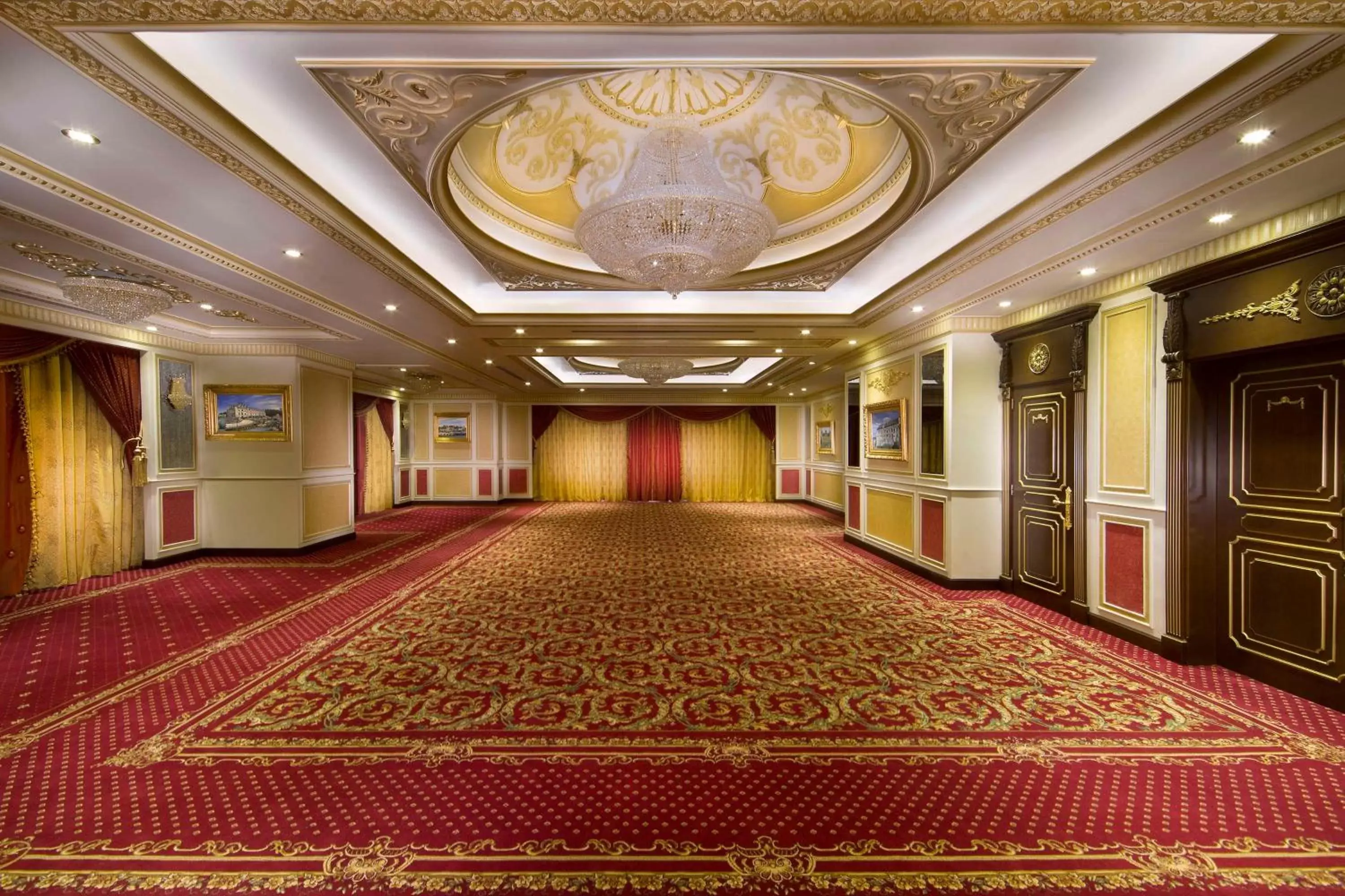 Meeting/conference room, Banquet Facilities in Royal Rose Hotel