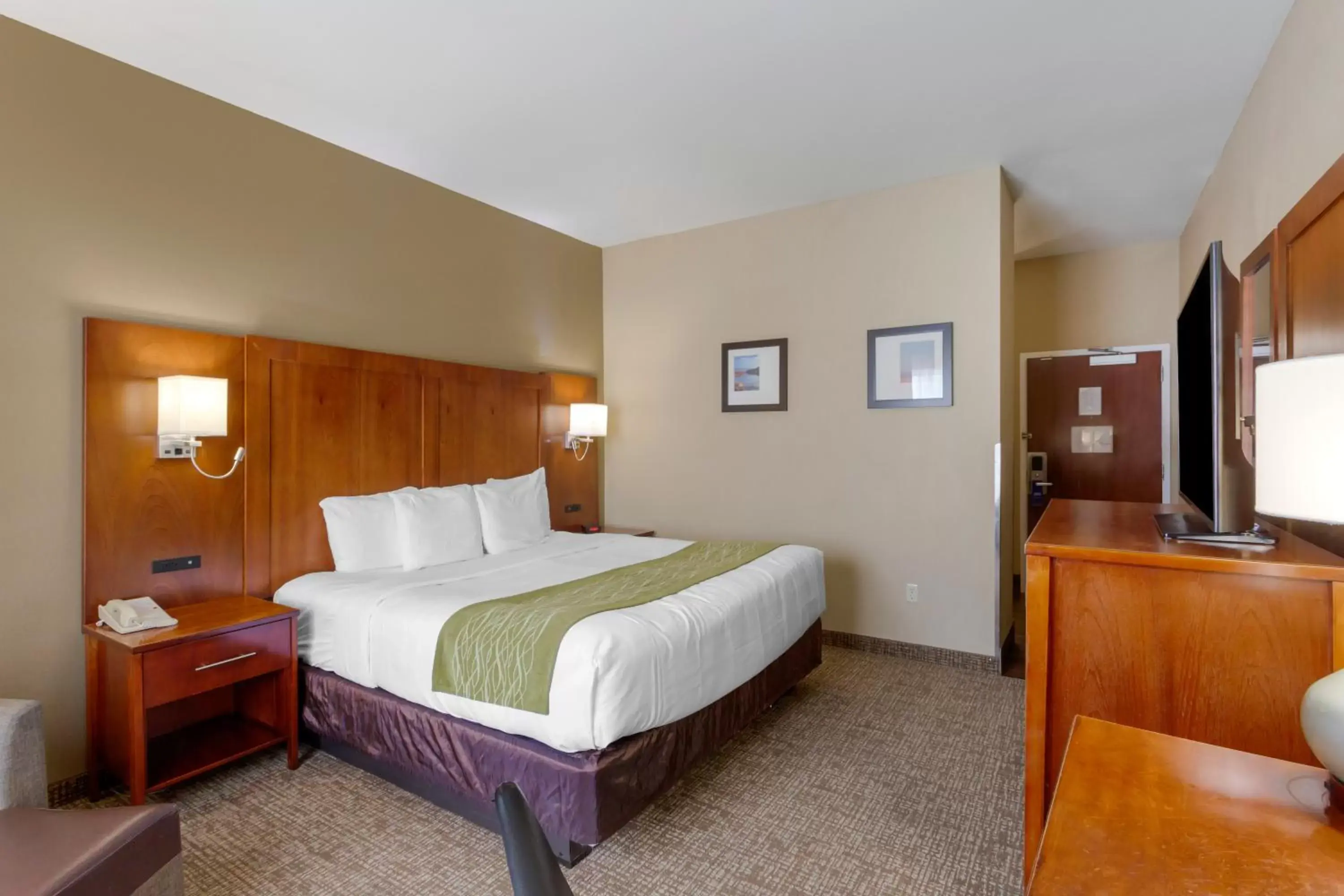 Bedroom, Bed in Comfort Inn & Suites Salt Lake City/Woods Cross