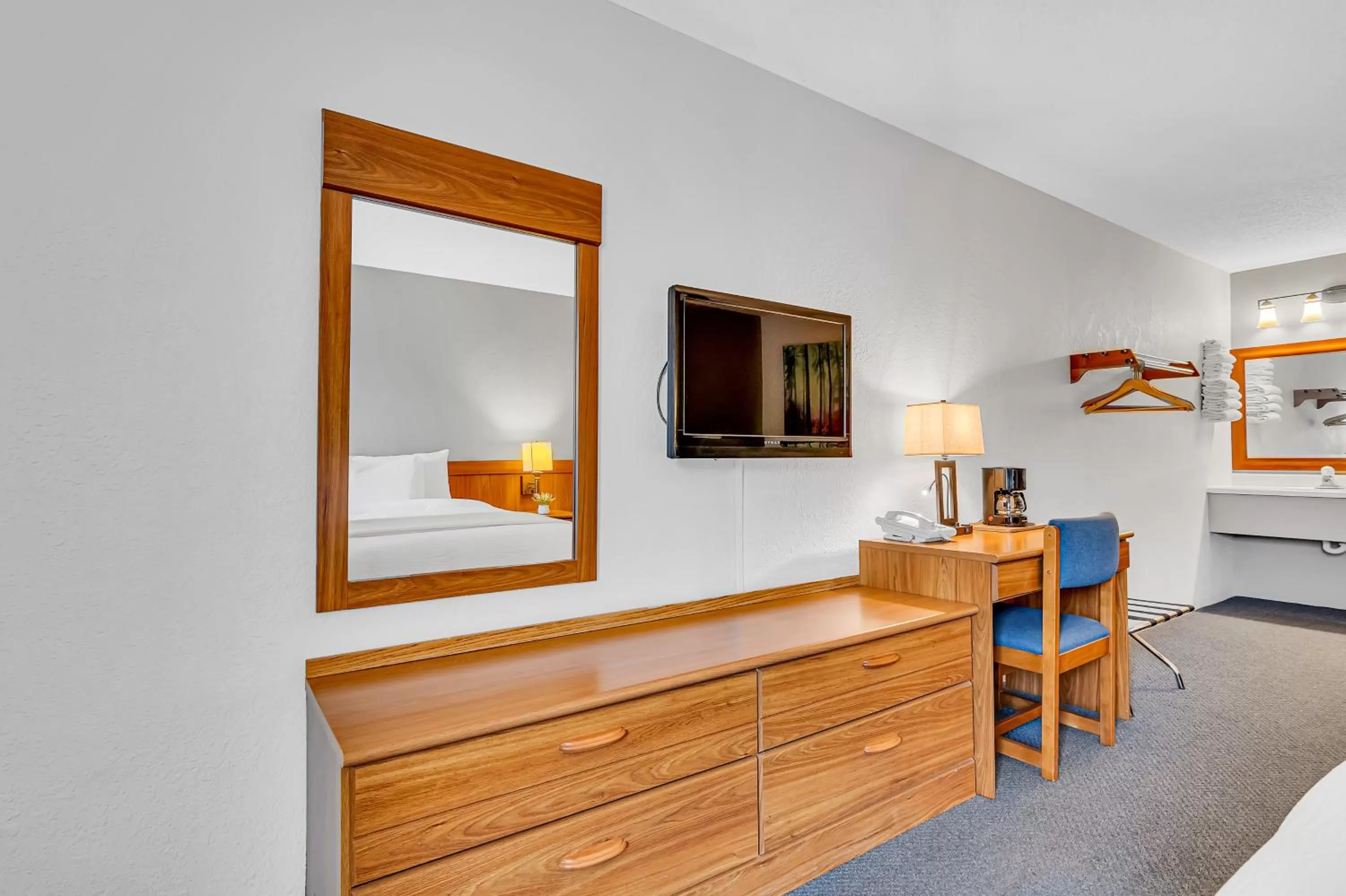 Bedroom in Autumn Creek Branson