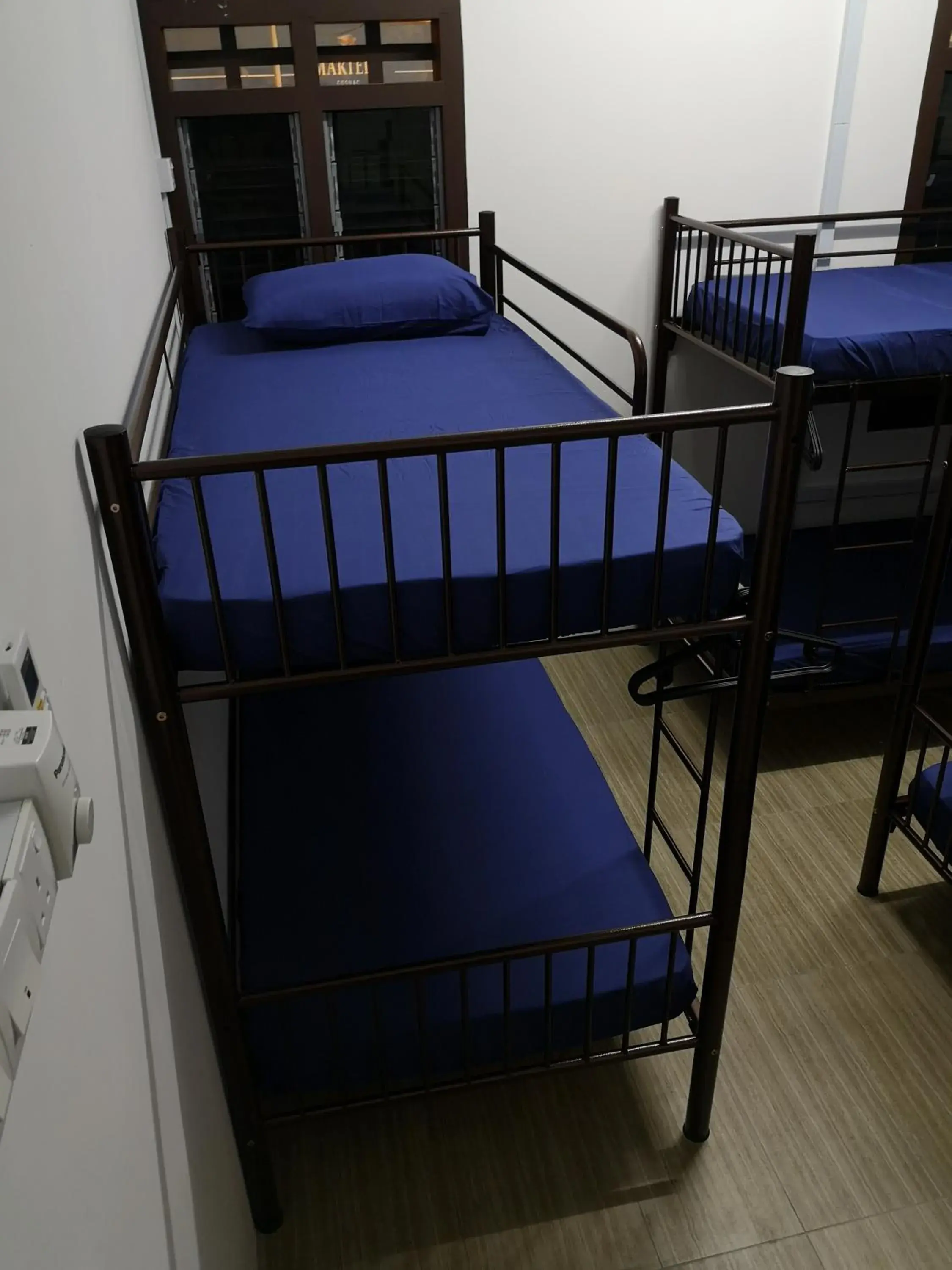 bunk bed, Bed in Homey Hostel