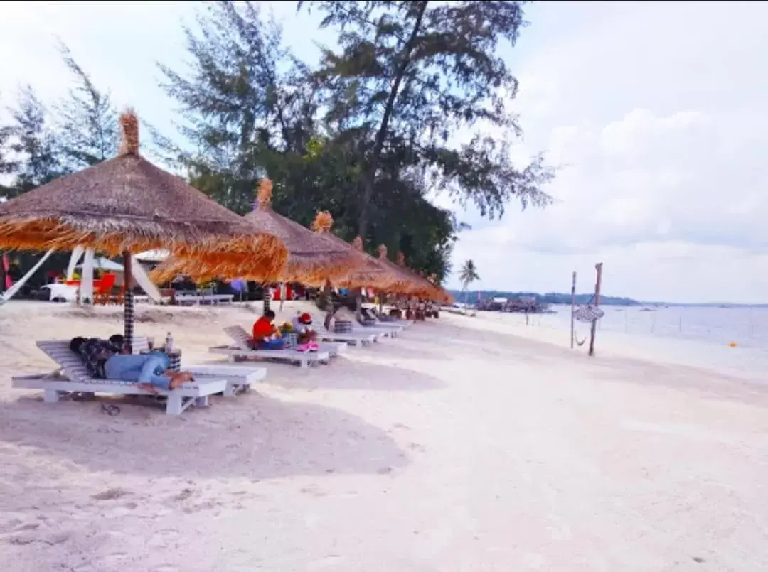 Beach in Madu Tiga Beach & Resort