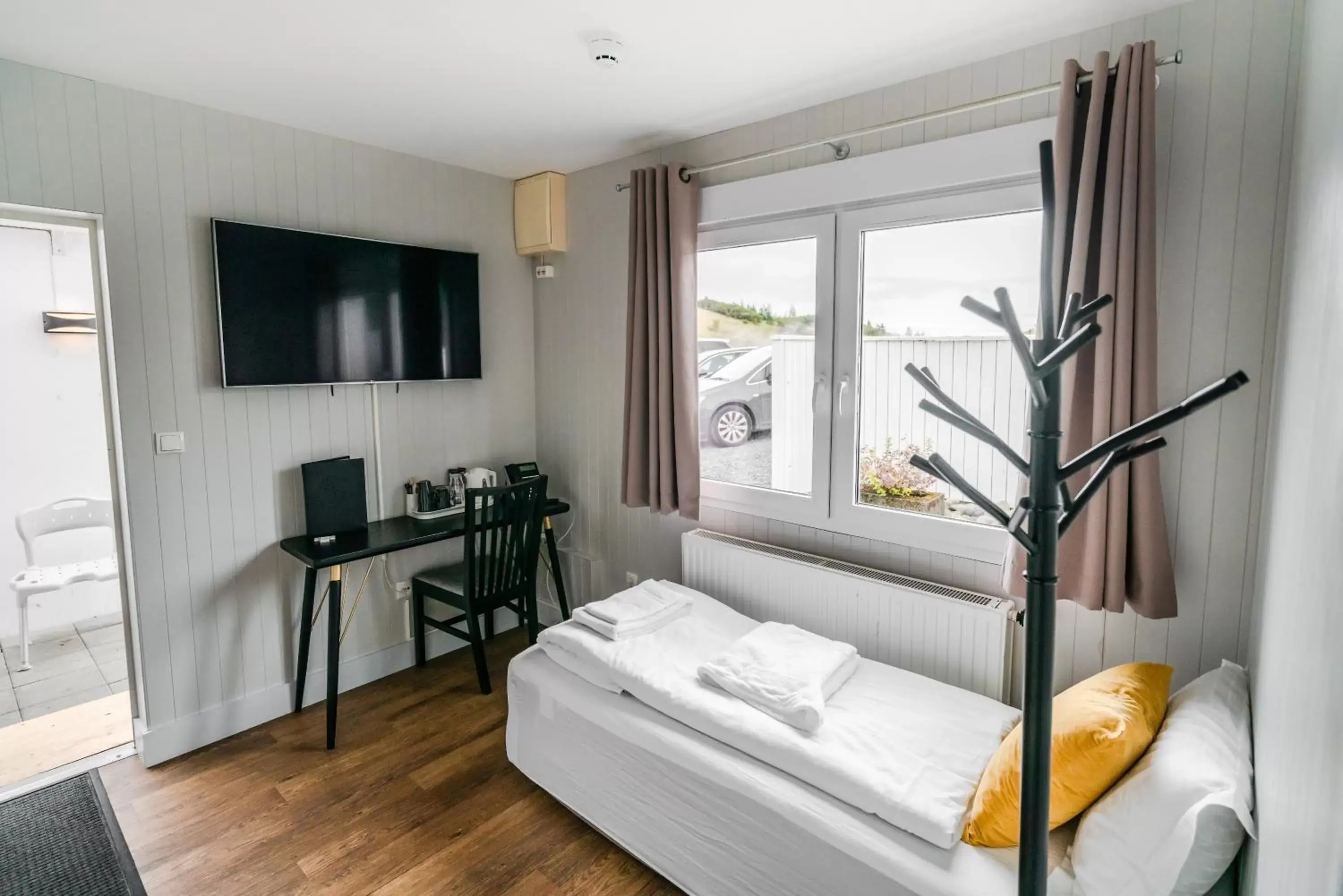 Bed in Frost and Fire Hotel Bed in Frost and Fire Hotel