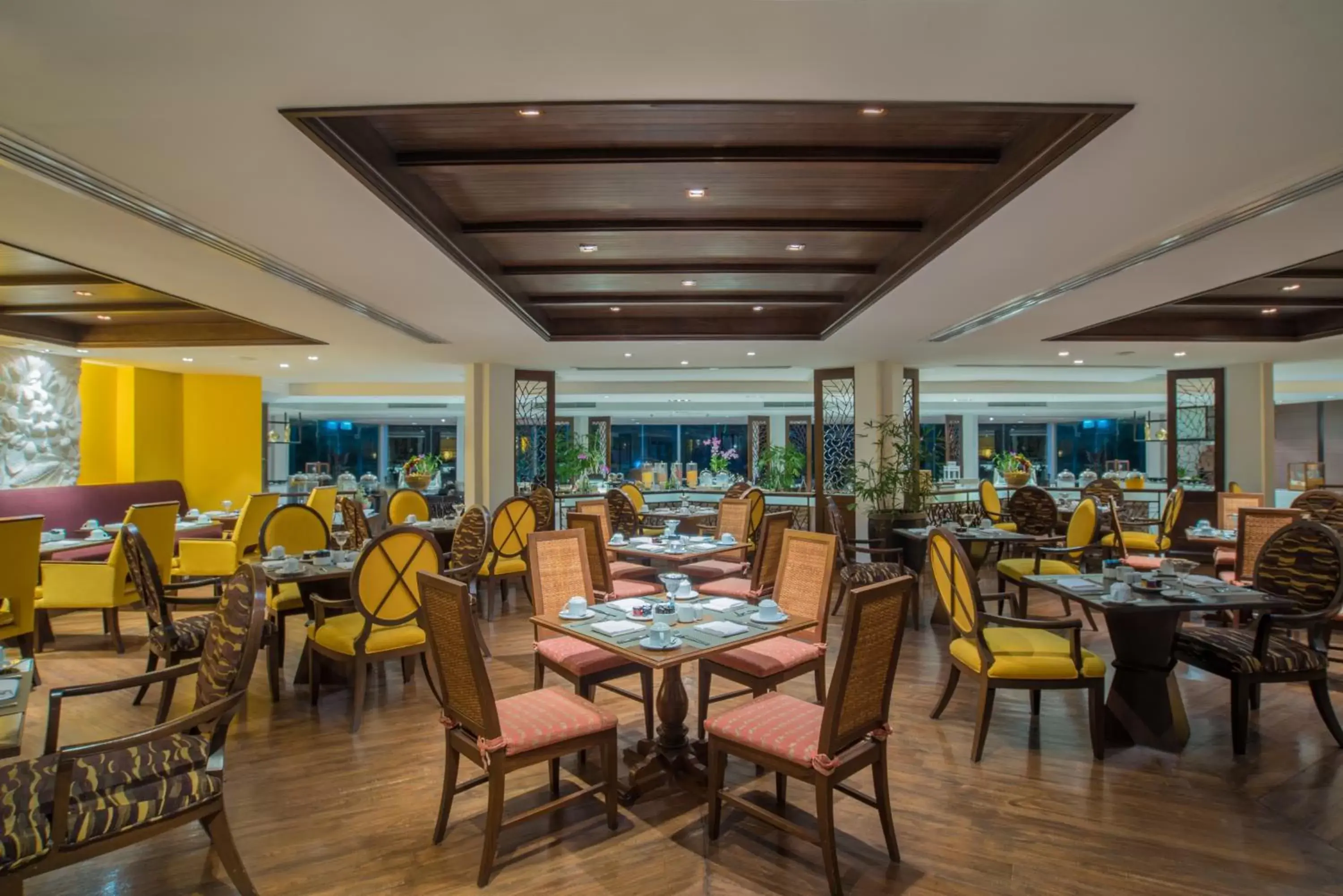 Restaurant/Places to Eat in Siam Bayshore Resort Pattaya