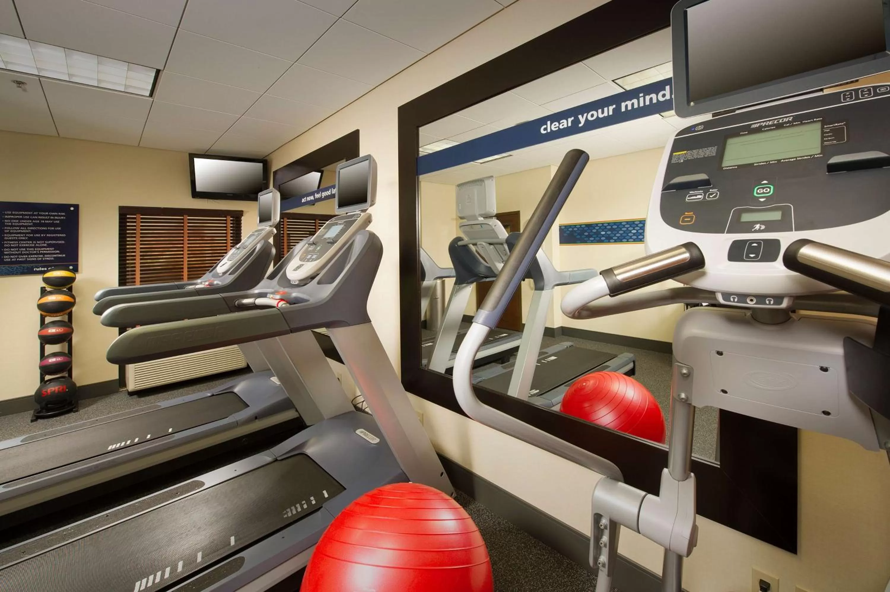Fitness centre/facilities in Hampton Inn & Suites Stillwater