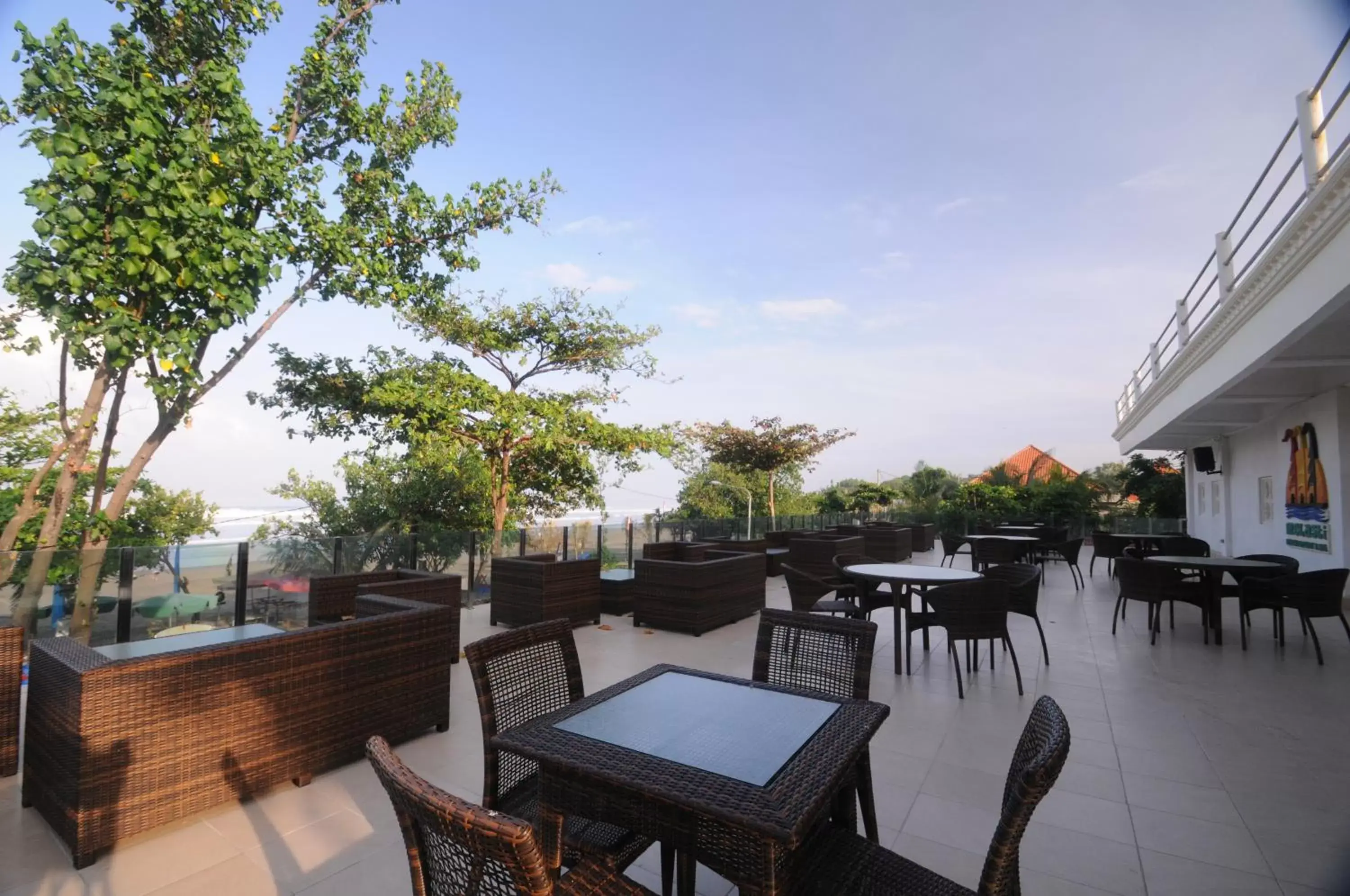 Restaurant/places to eat in Melasti Beach Resort & Spa Legian