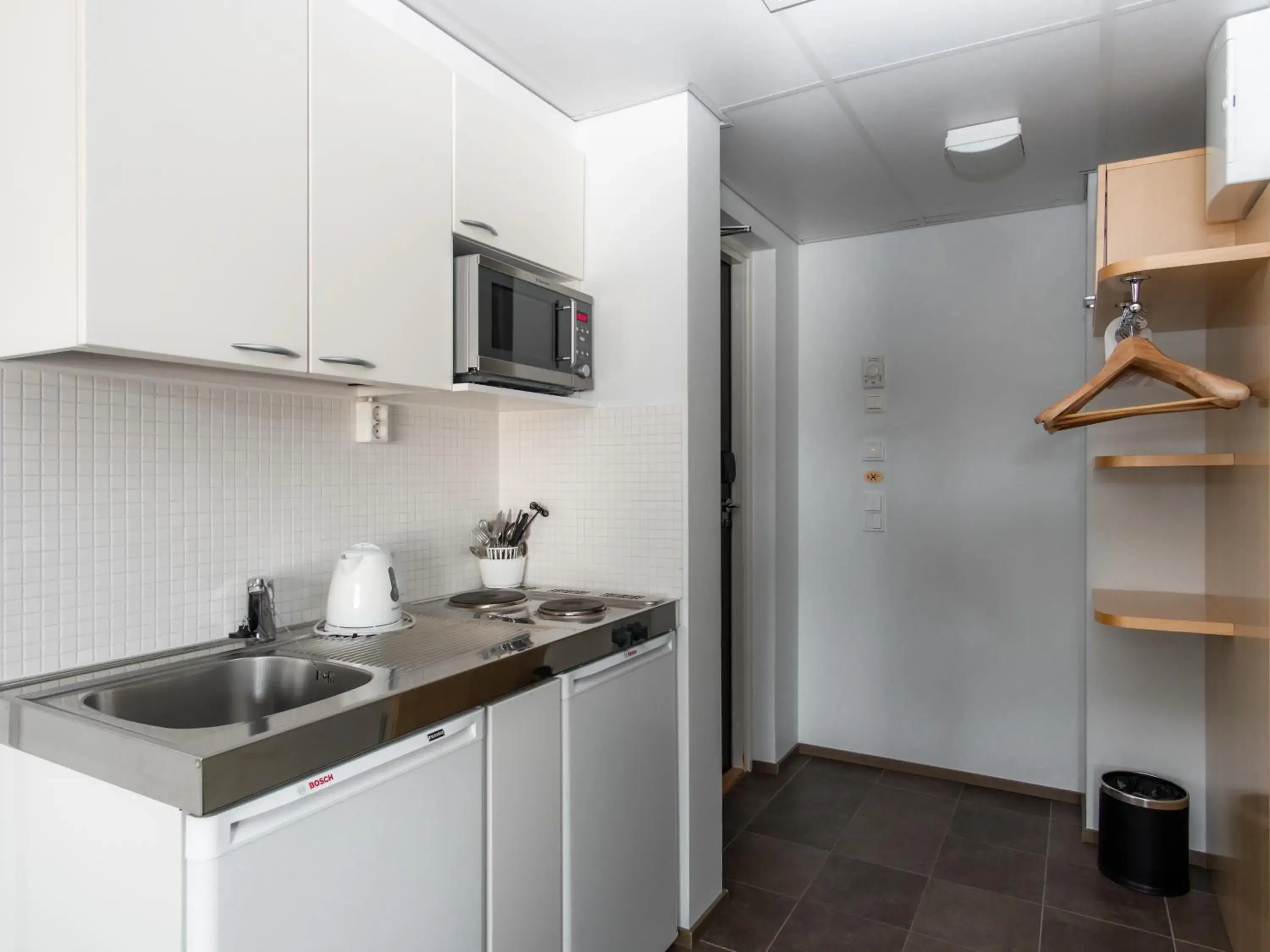 Kitchen or kitchenette, Kitchen/Kitchenette in Hotel Jahtihovi