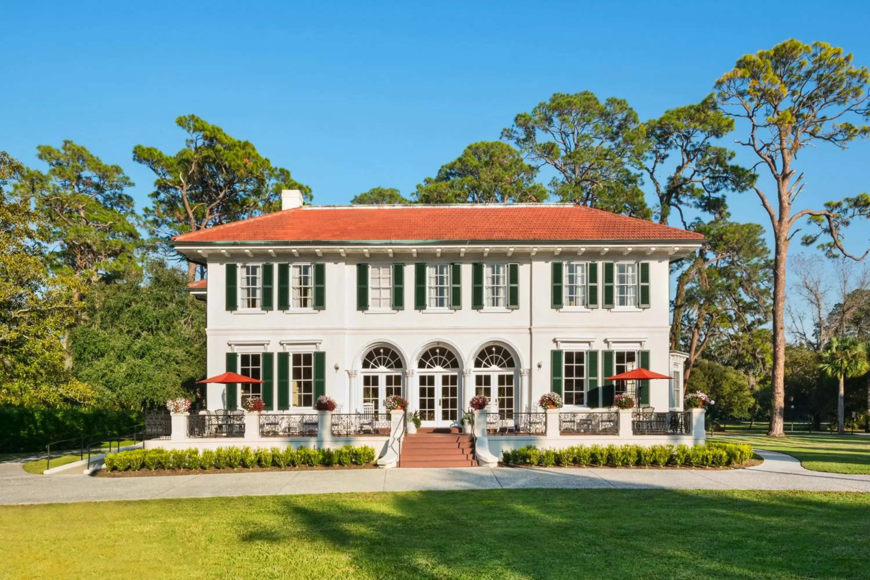 Facade/entrance, Property Building in Jekyll Island Club Resort