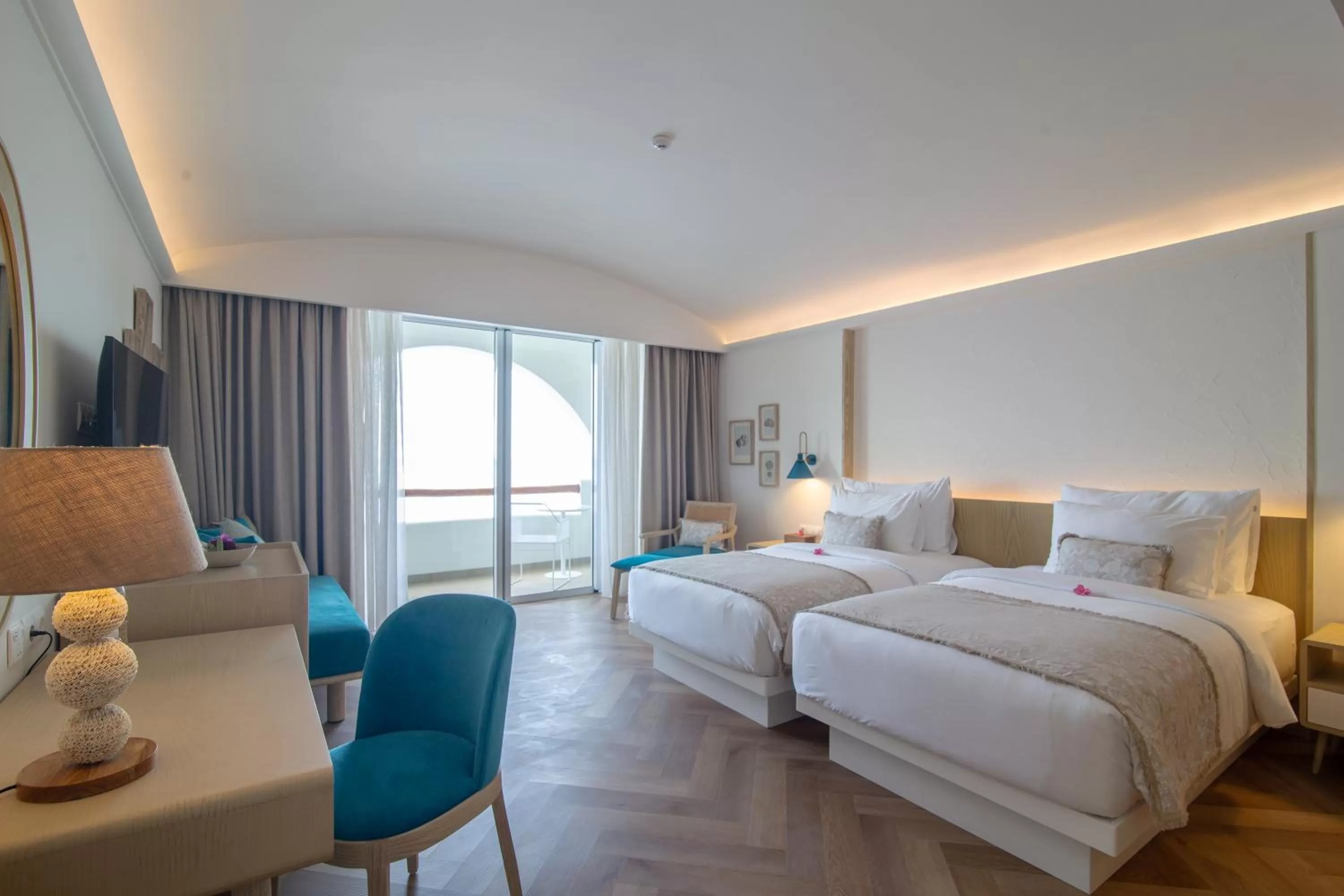 Bedroom, Bed in Royal Avila Boutique Resort