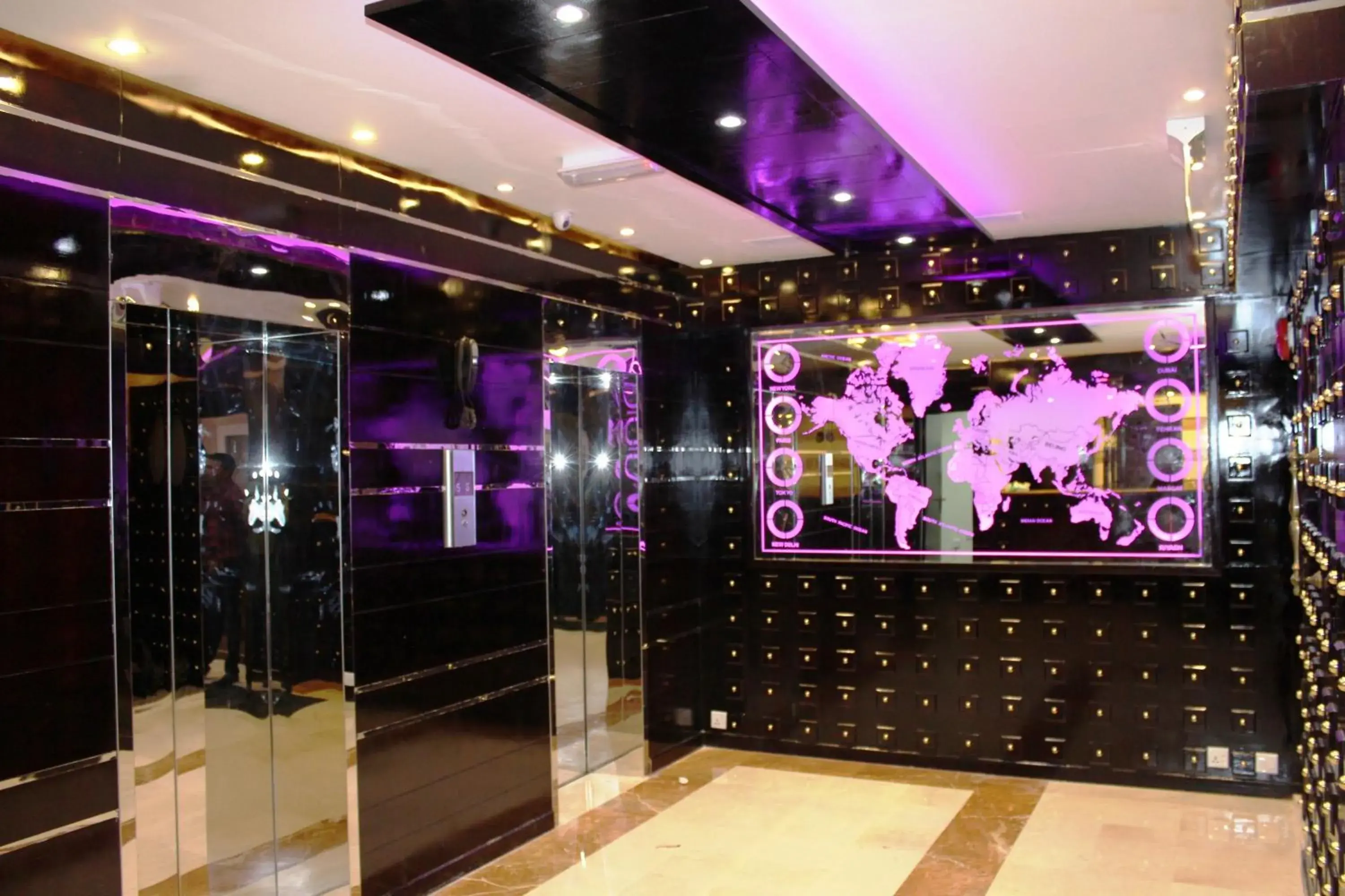 Decorative detail, Bathroom in Al Khaleej Grand Hotel