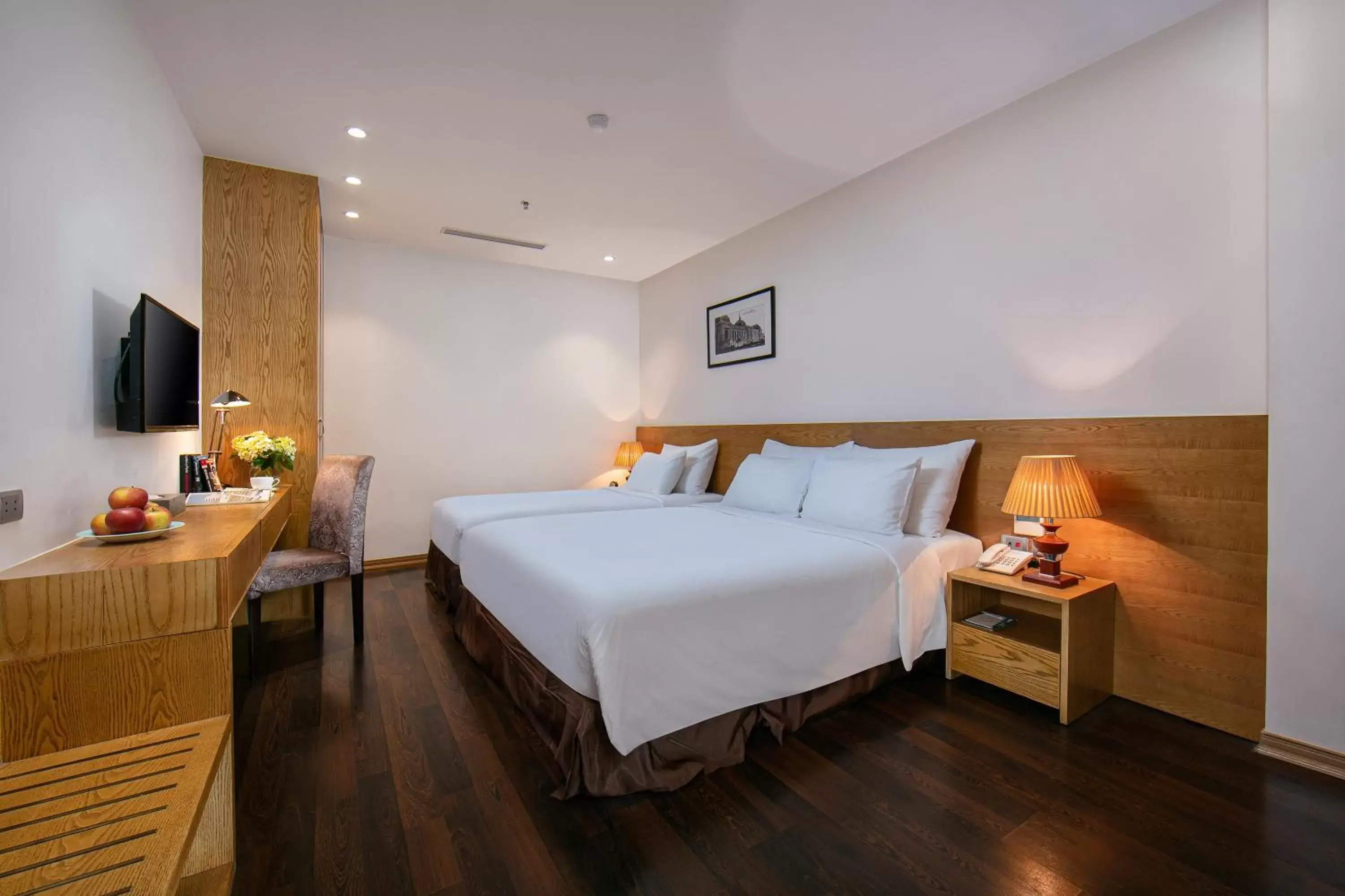 Property building, Bed in Hanoi Paon Hotel & Spa