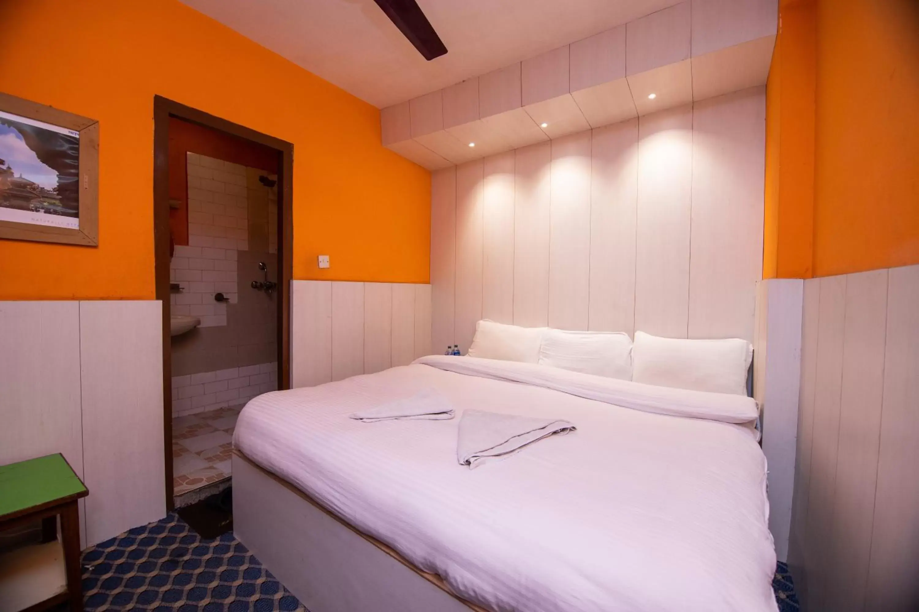 Budget Double Room - single occupancy in Hotel Pomelo House Budget Double Room - single occupancy in Hotel Pomelo House