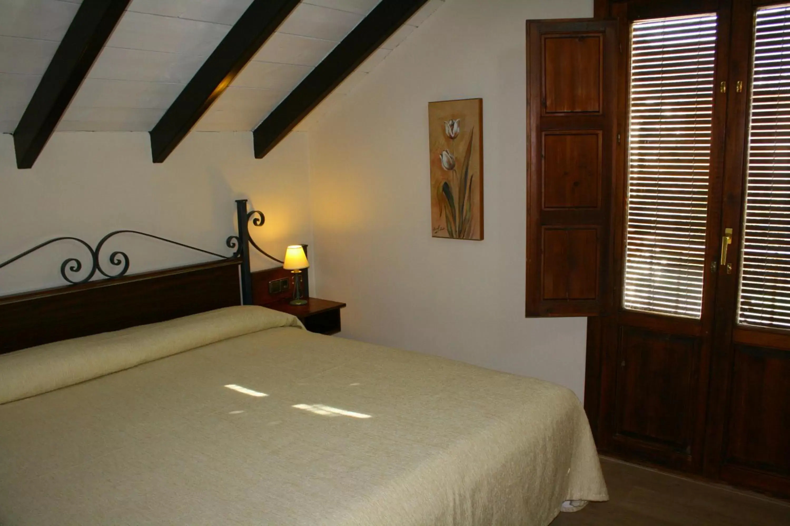 Photo of the whole room, Bed in Hotel Rural Huerta del Laurel