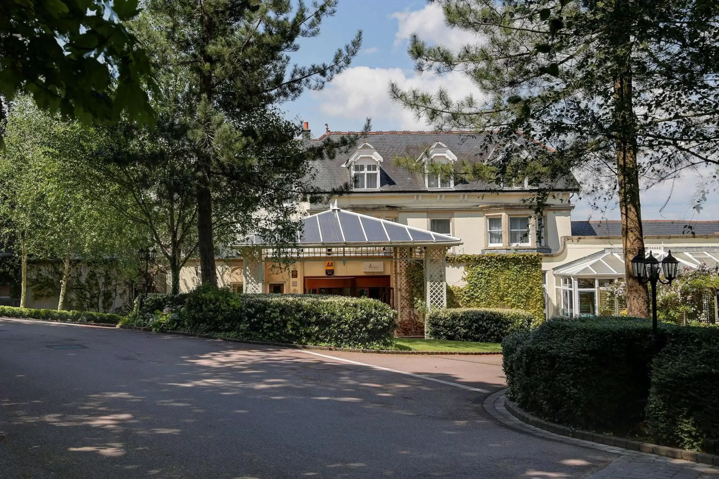 Property Building in Swindon Blunsdon House Hotel, BW Premier Collection