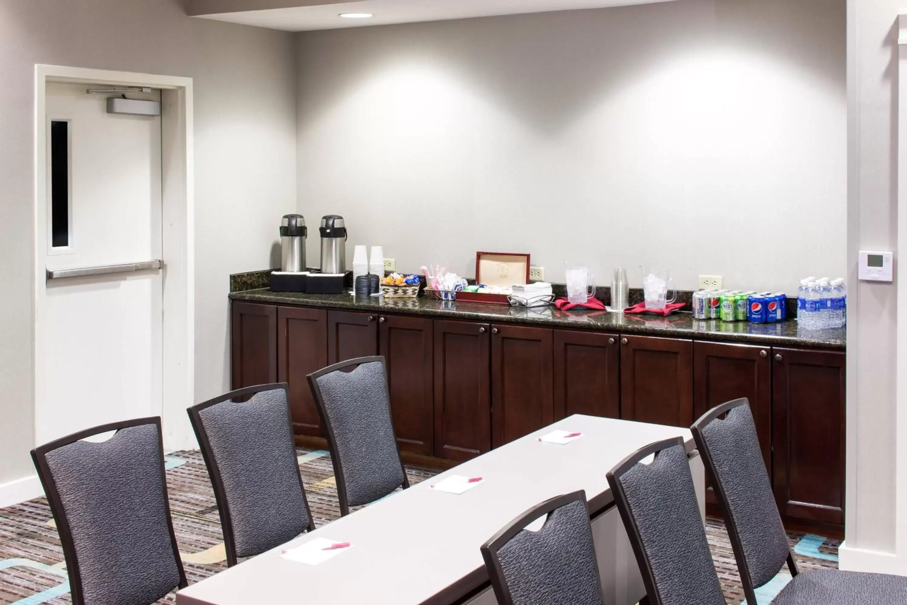 Meeting/conference room, Restaurant/Places to Eat in Residence Inn Fort Worth Cultural District