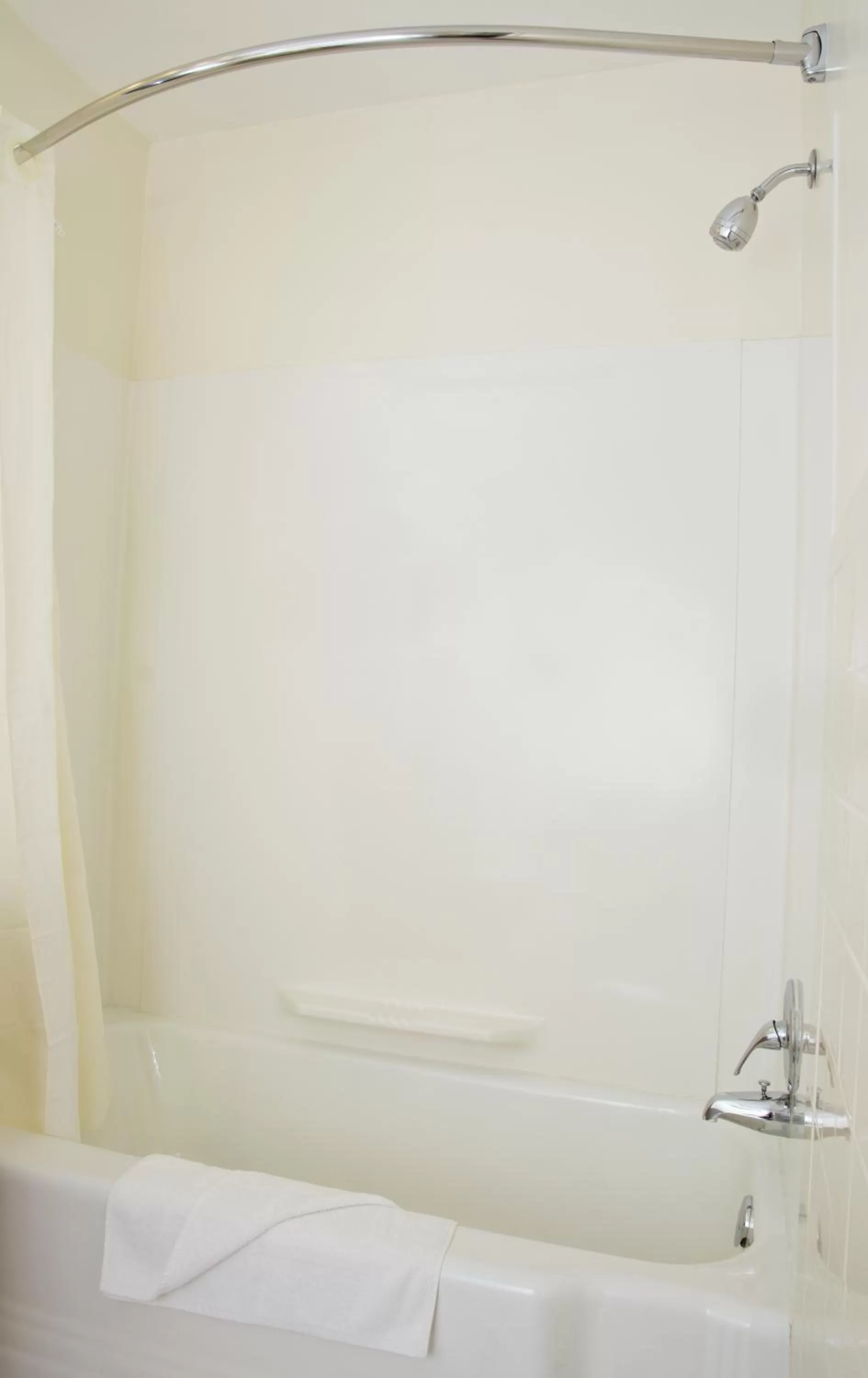 Bathroom in Travelers Inn