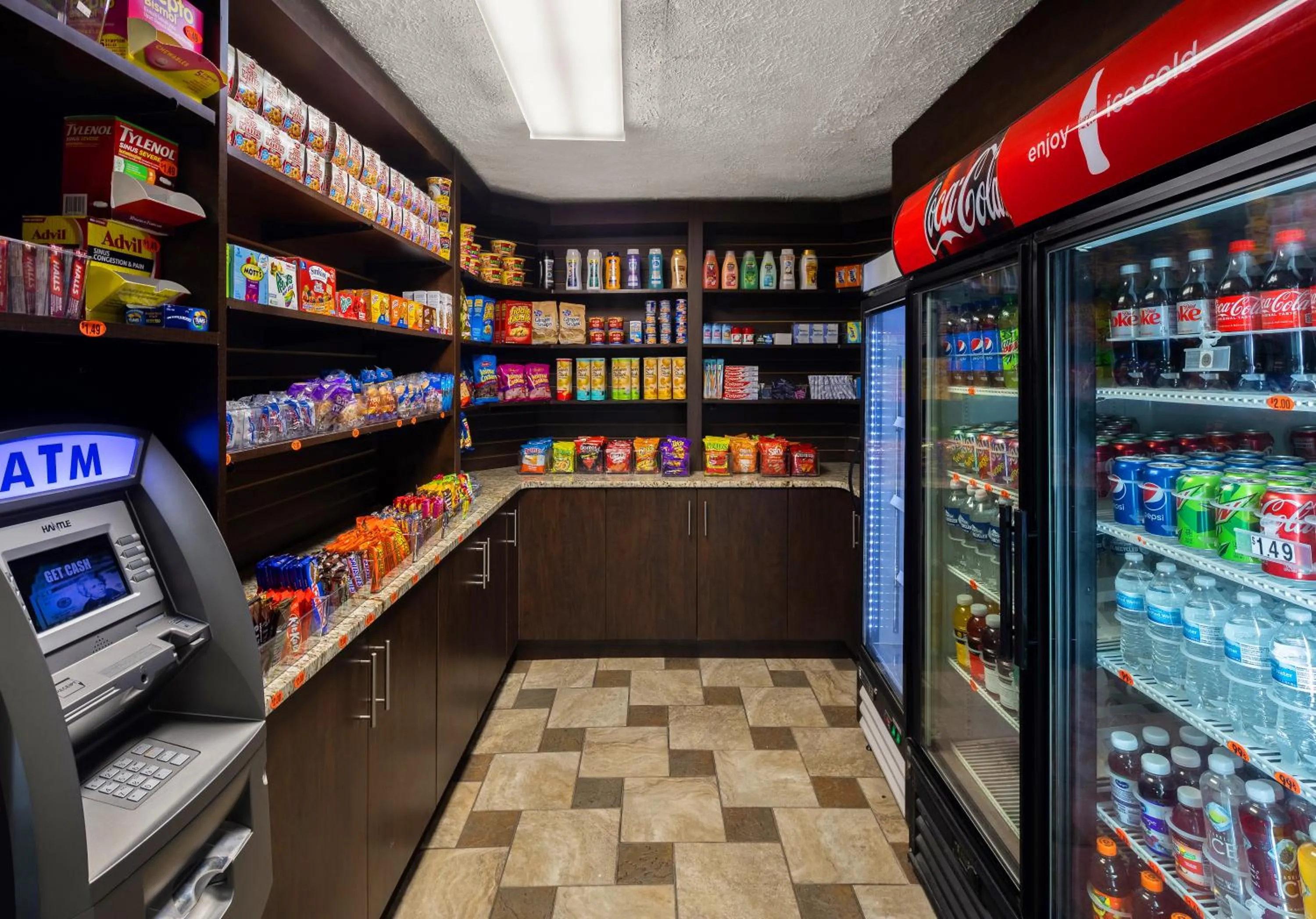 Food and drinks in Magnuson Hotel Detroit Airport