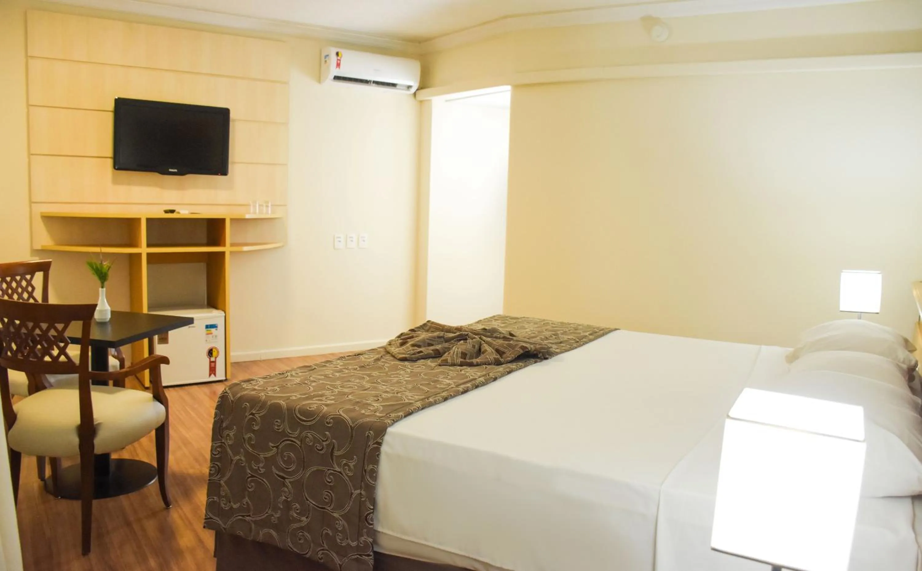 TV and multimedia, Bed in Hotel Golden Park Internacional Foz & Convenções By Nacional Inn