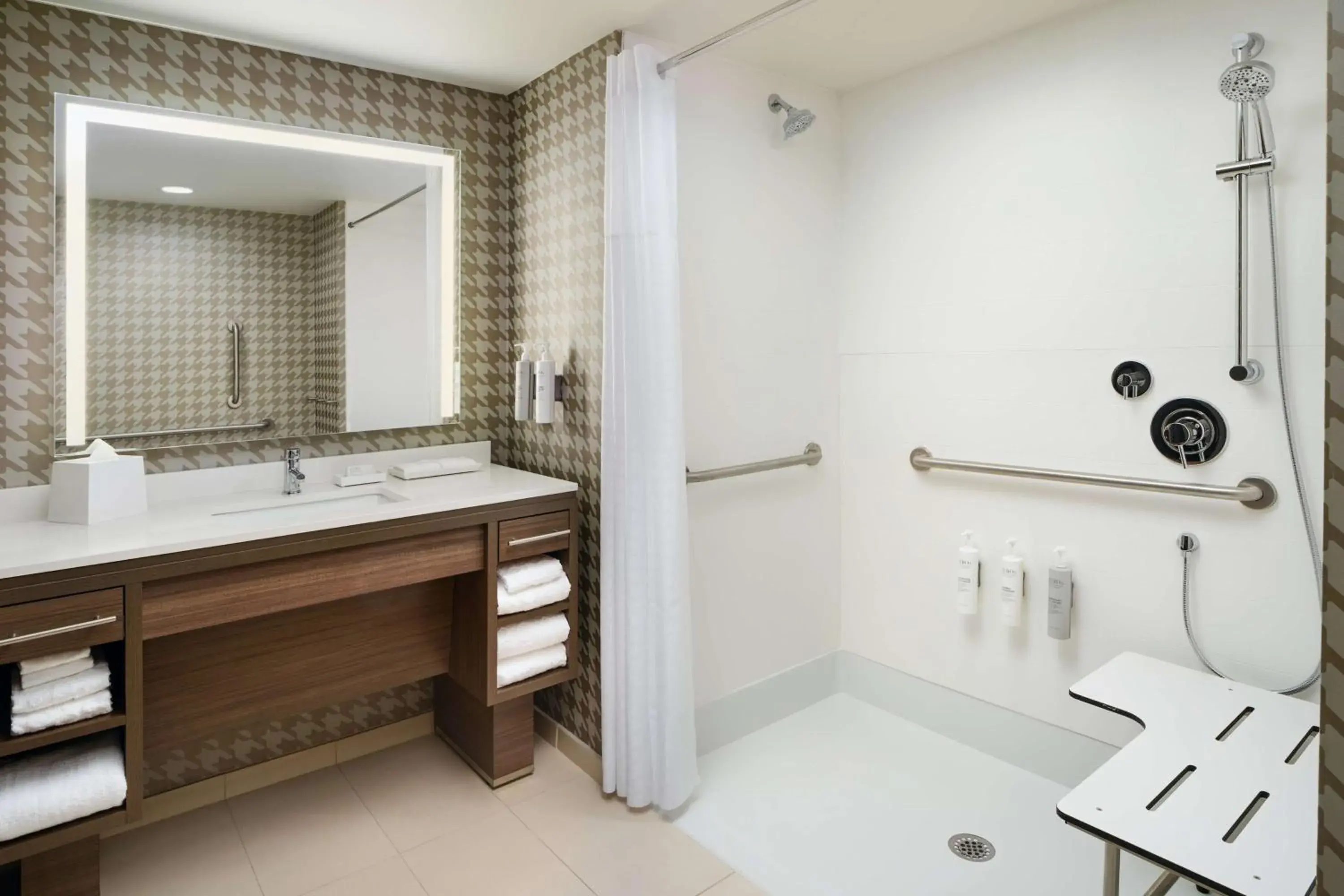 Bathroom in Home2 Suites By Hilton Towson