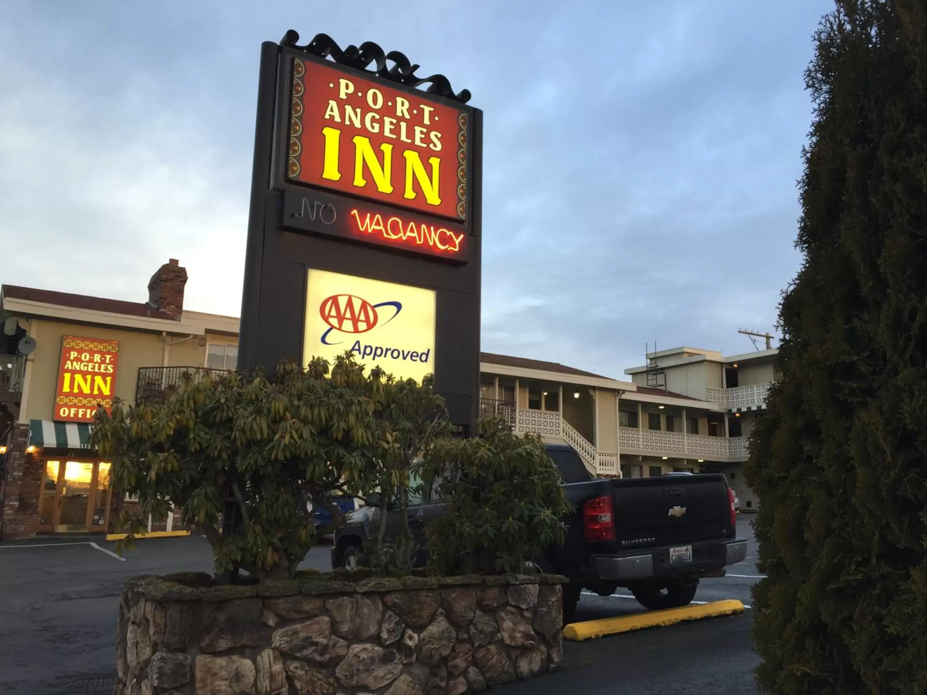 Property logo or sign, Property Building in Port Angeles Inn