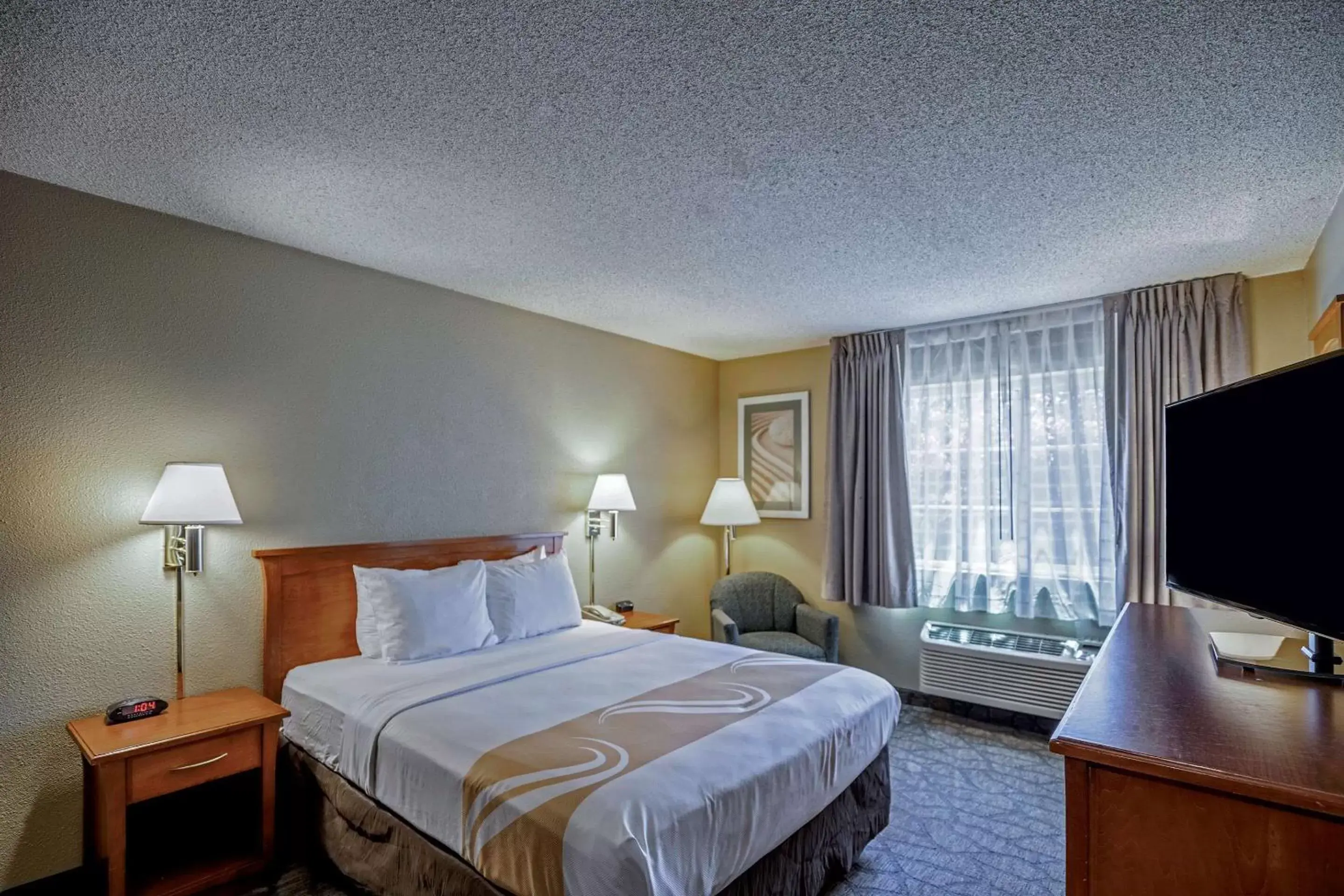 Photo of the whole room in The Yosemite Inn