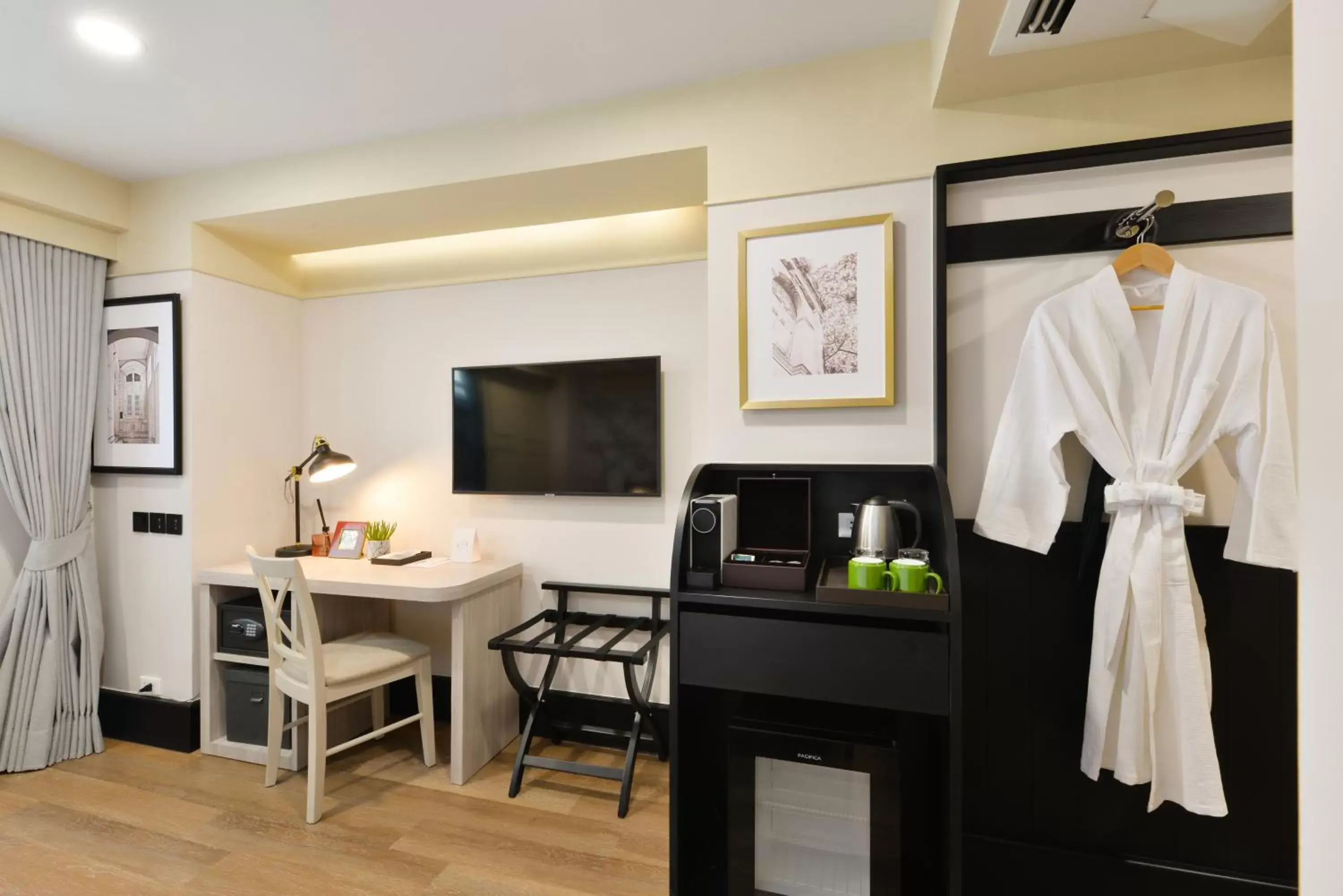 Area and facilities in Oakwood Hotel & Residence Bangkok SHA Plus Certified
