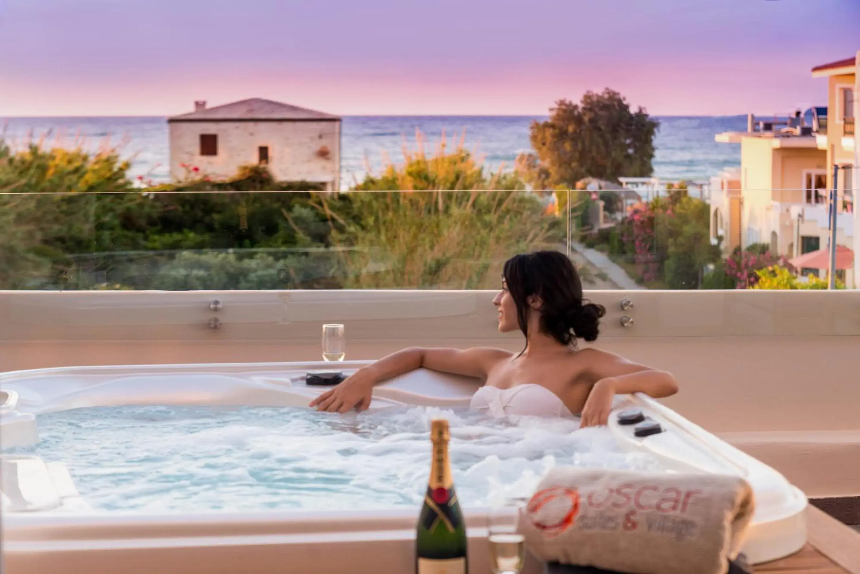 Hot Tub, Spa/Wellness in Oscar Suites & Village