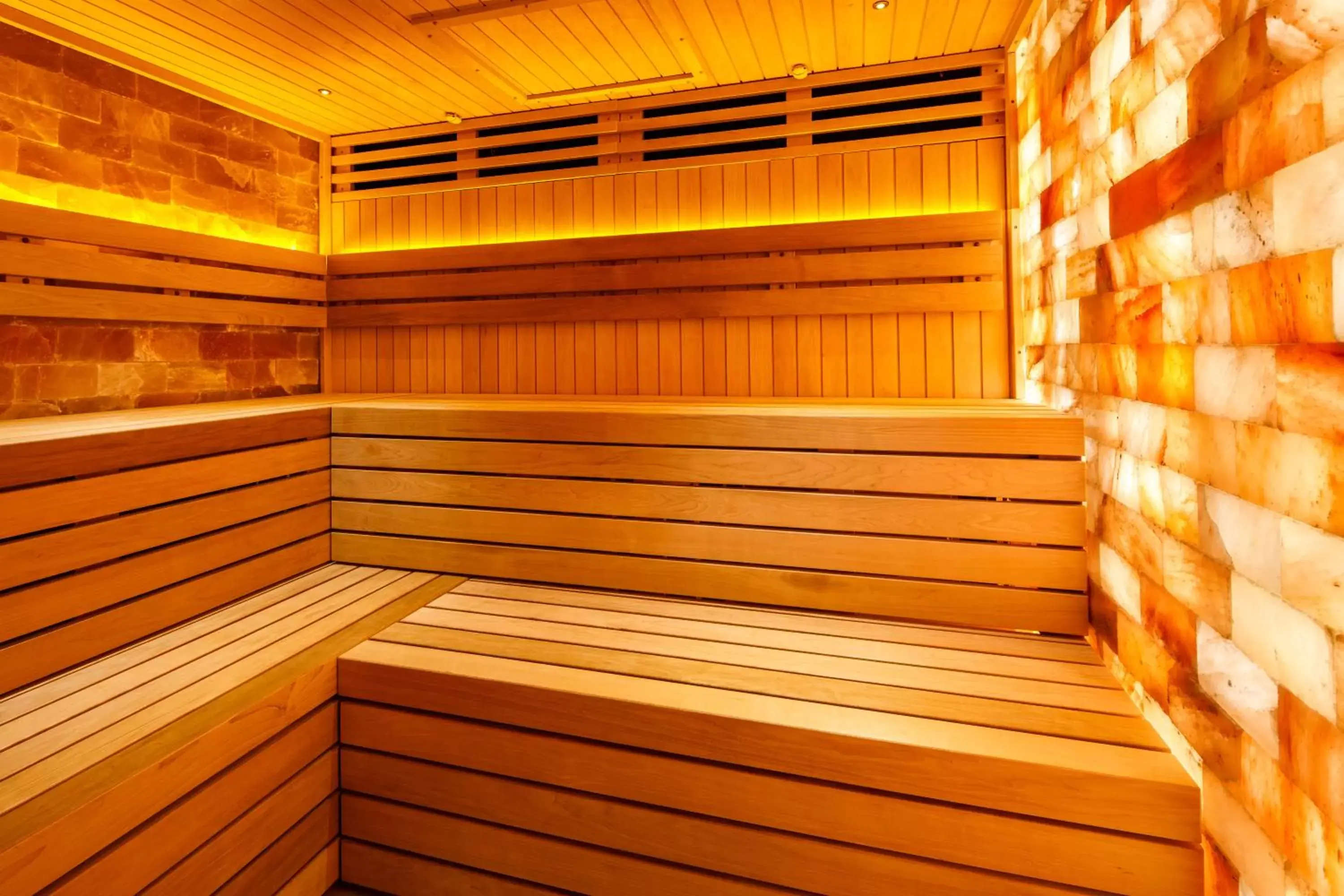 Sauna in The Municipal Hotel Liverpool - MGallery