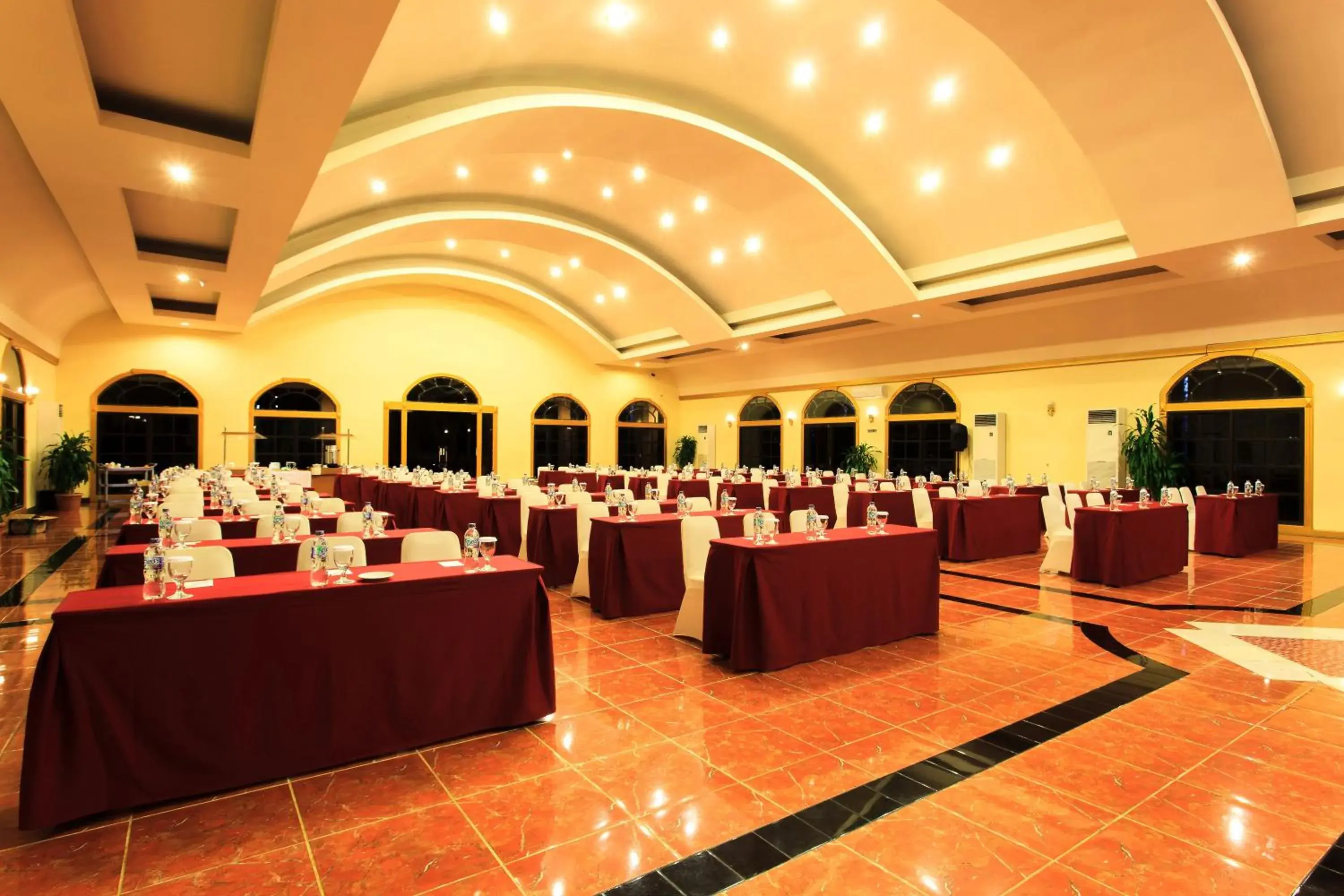 Meeting/conference room, Banquet Facilities in ASTON Niu Manokwari Hotel & Conference Center