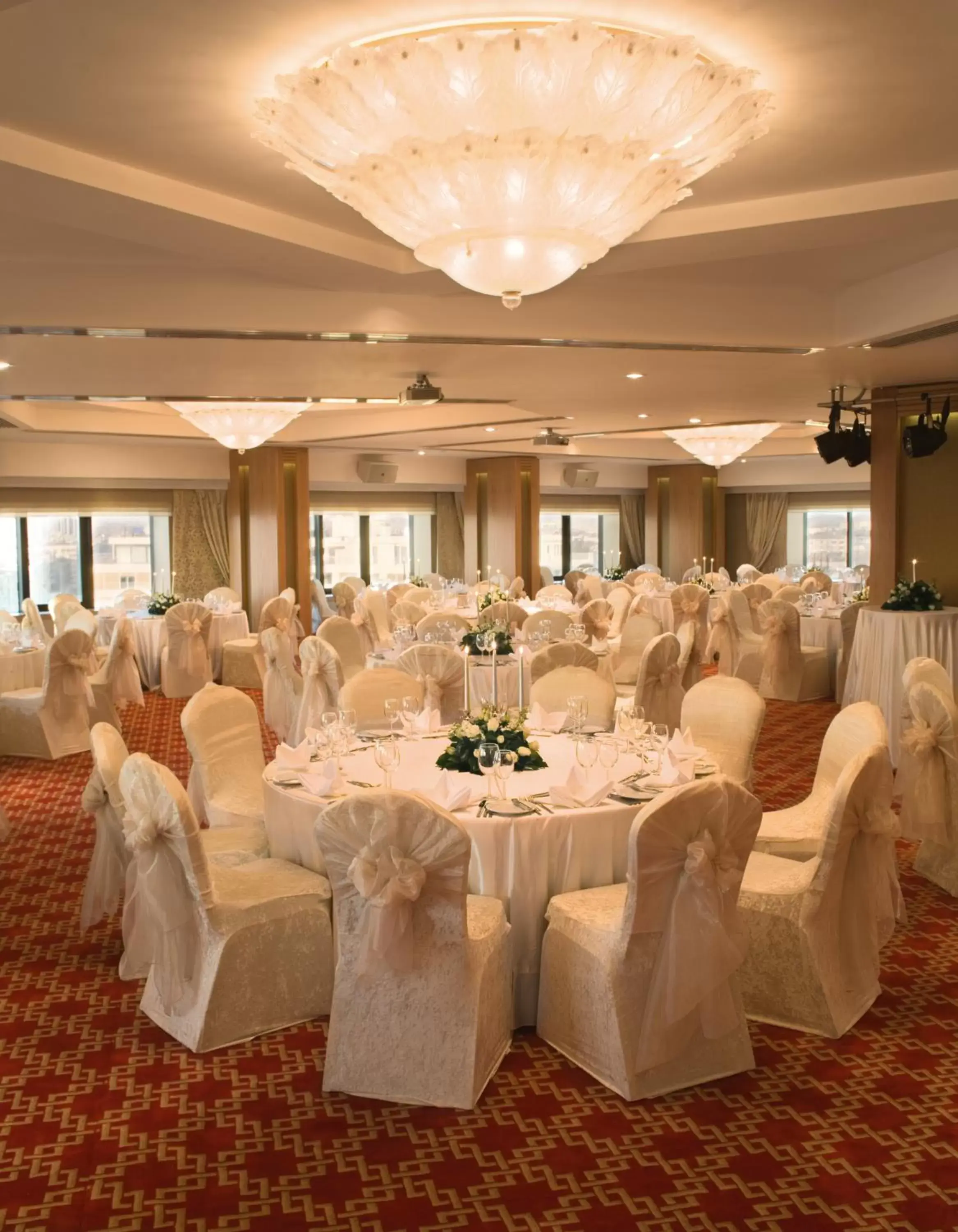 Banquet/Function facilities, Banquet Facilities in Mövenpick Hotel Izmir