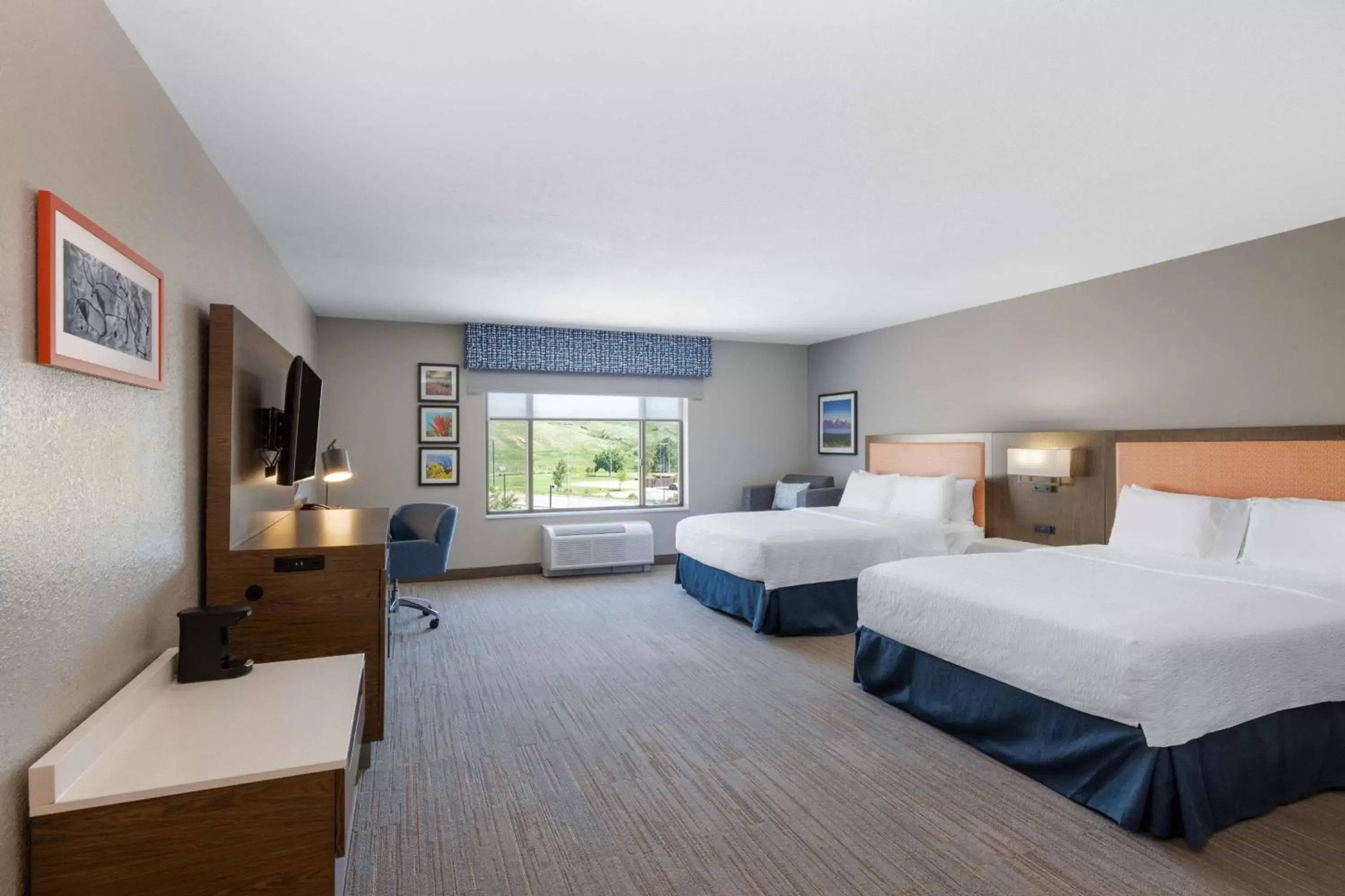 Bed in Newly Renovated-Hampton Inn & Suites Casper