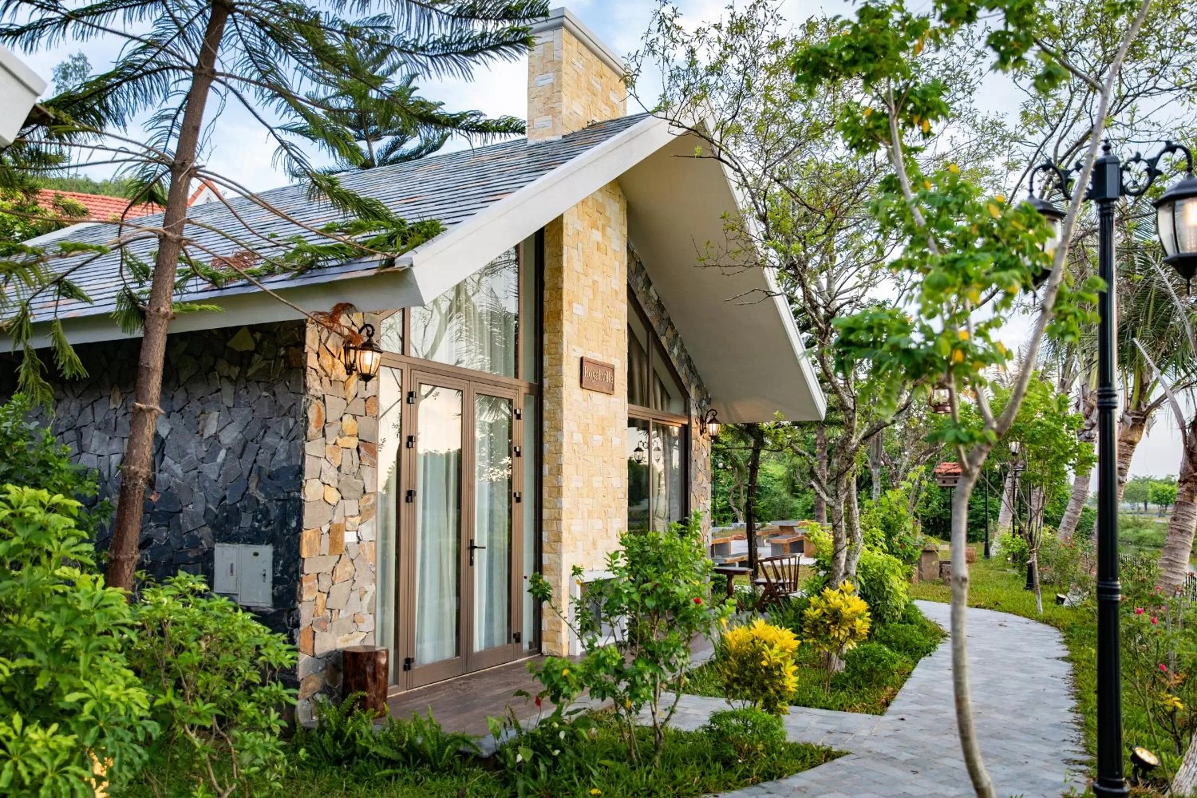 Property building in Bai Dinh Riverside Resort & Spa