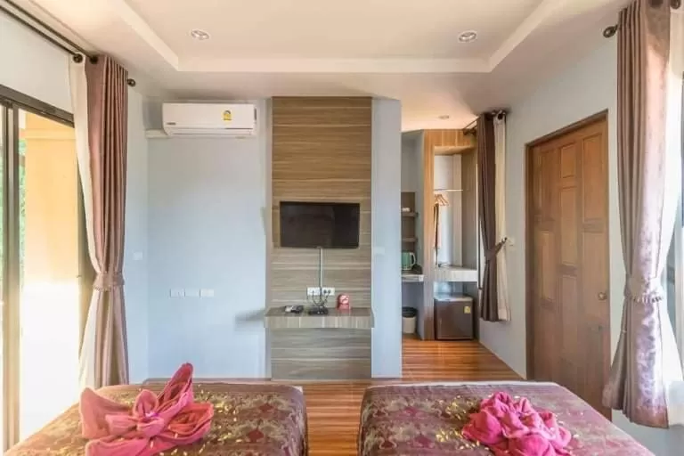 Bed in Khaosok Rainforest Resort