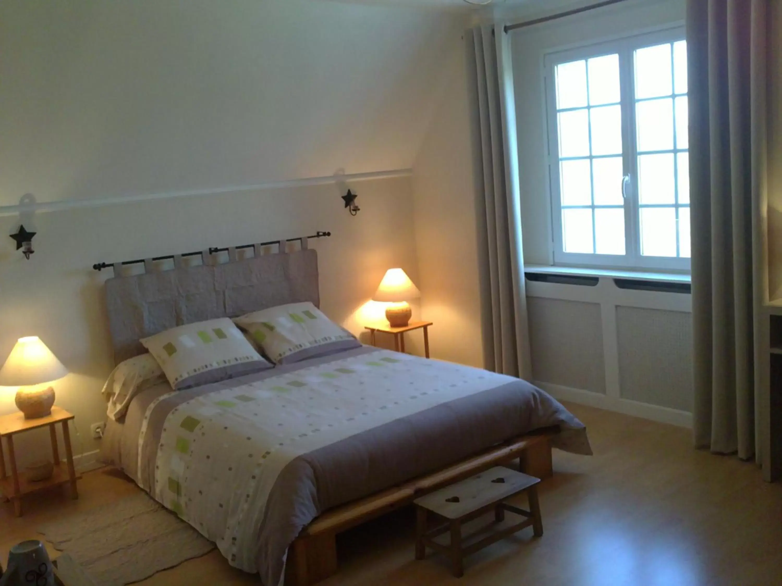 Photo of the whole room, Bed in Ker Paula
