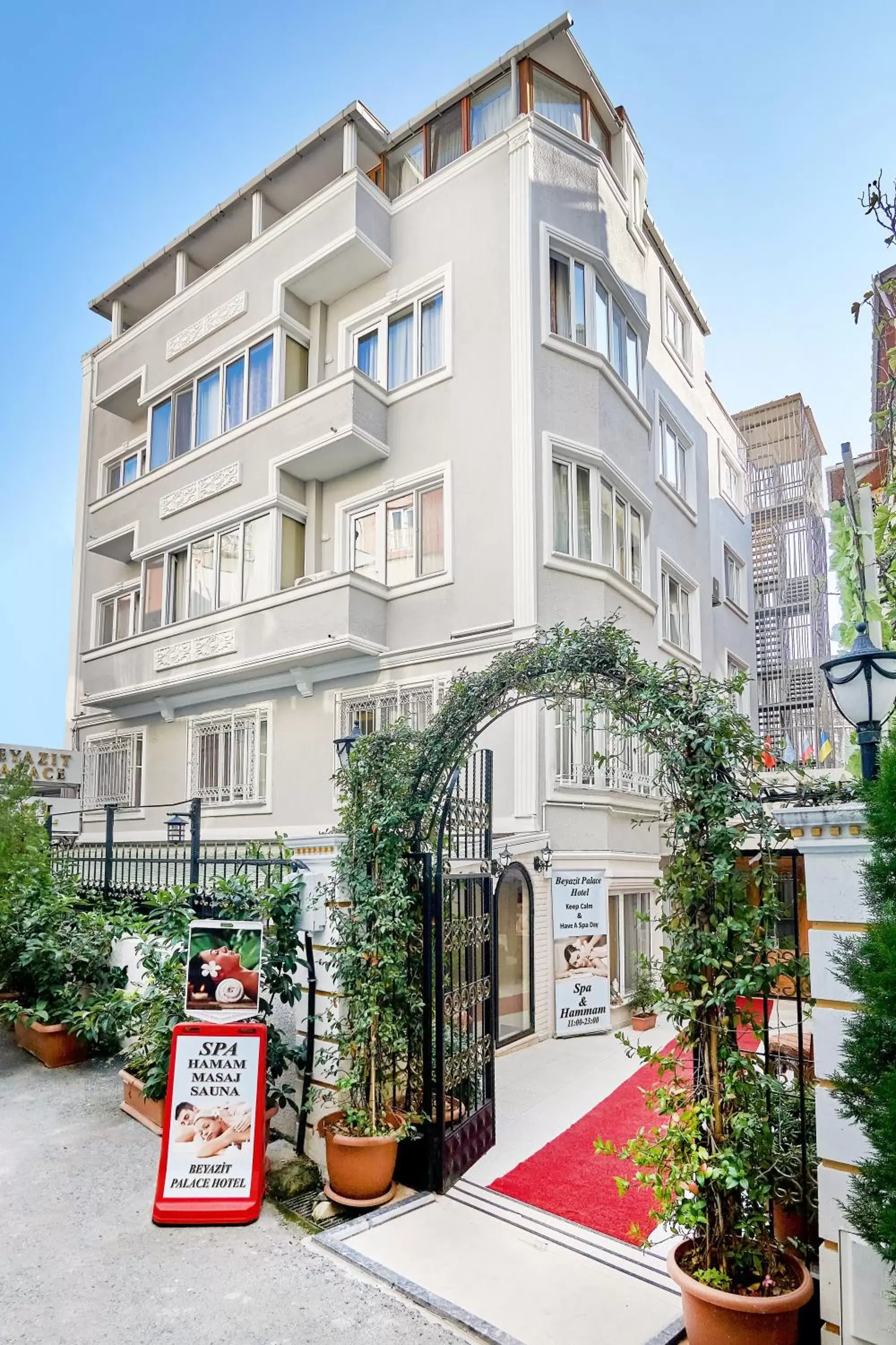 Property Building in Beyazit Palace Hotel & Cafe Restaurant