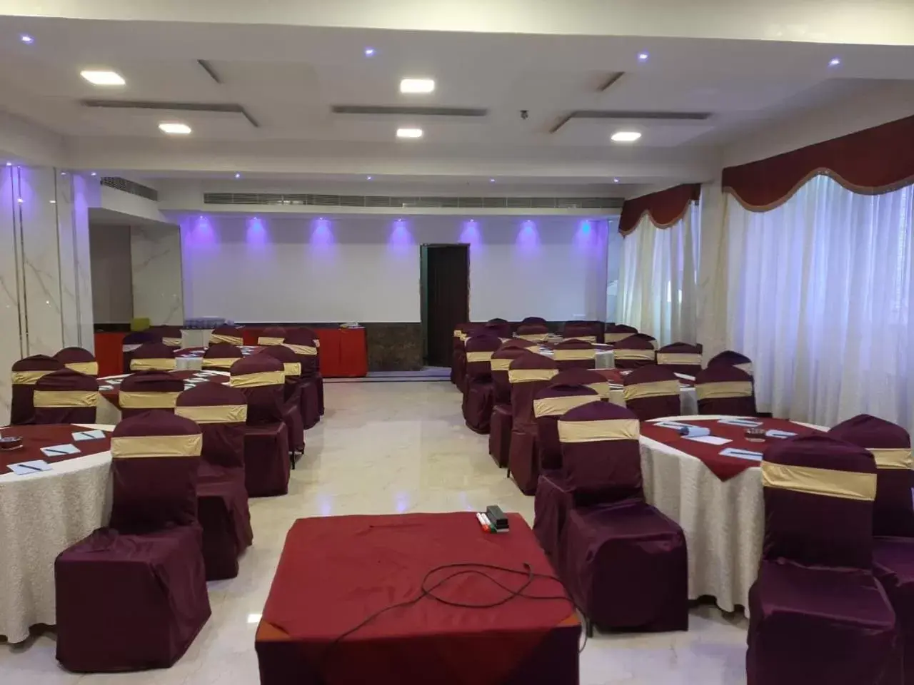 Meeting/conference room, Banquet Facilities in Quality Inn Sabari