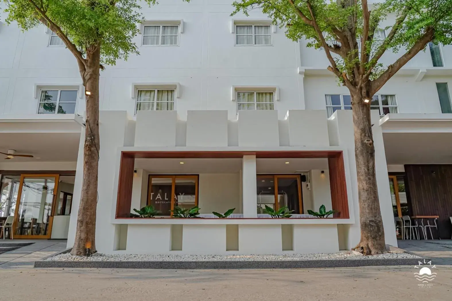 Property Building in Talay Hotel & Villa