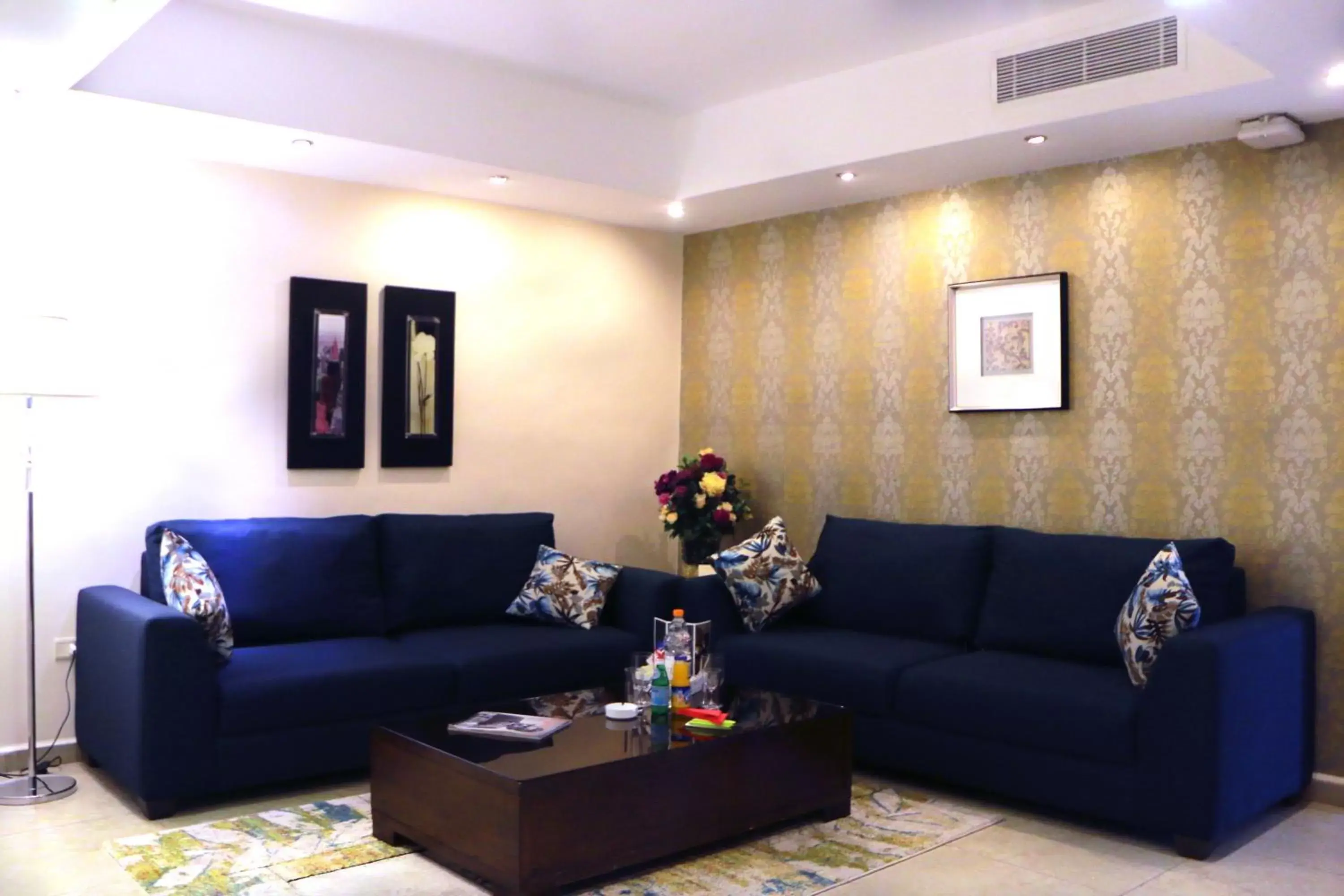 Seating Area in City Rose Hotel Suites