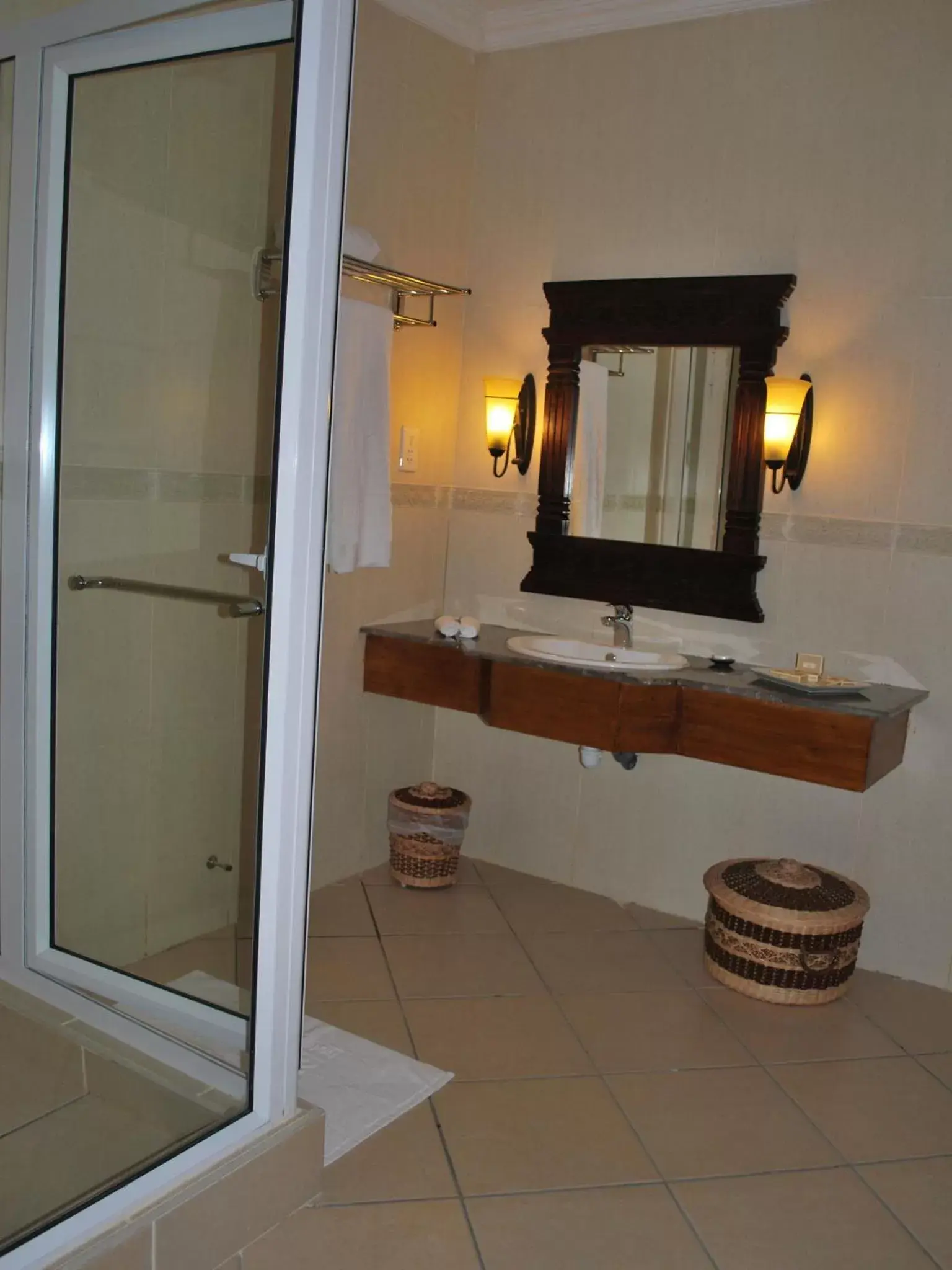 Bathroom in Aanari Hotel & Spa