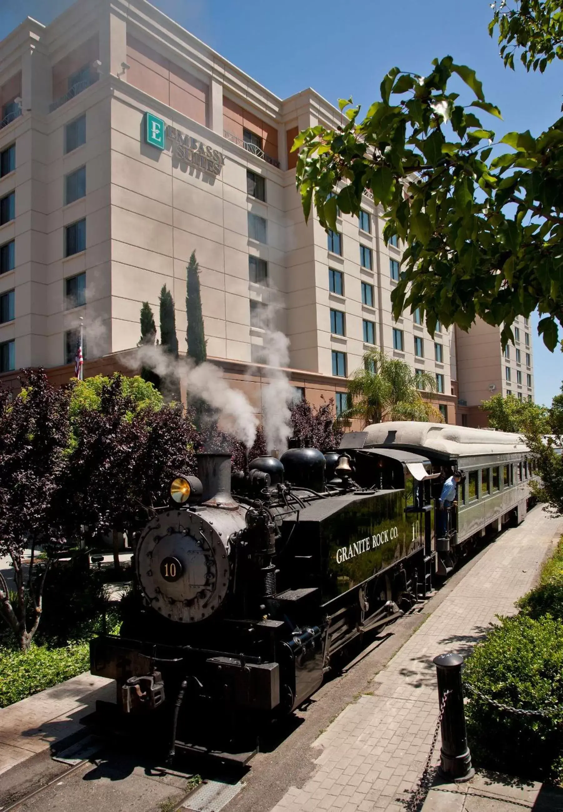 Property Building in Embassy Suites by Hilton Sacramento Riverfront Promenade