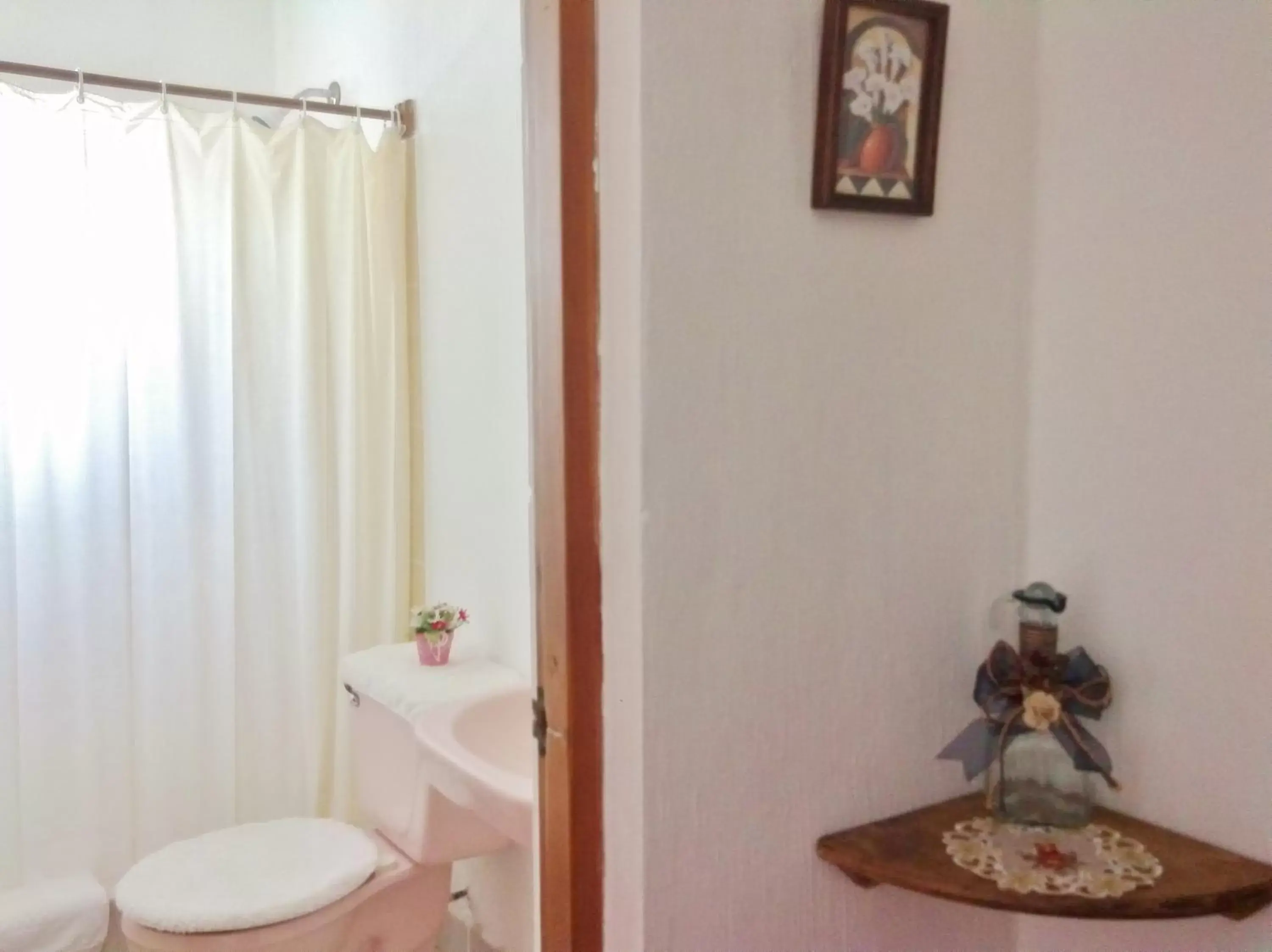 Area and facilities, Bathroom in Los Caracoles Bed & Breakfast