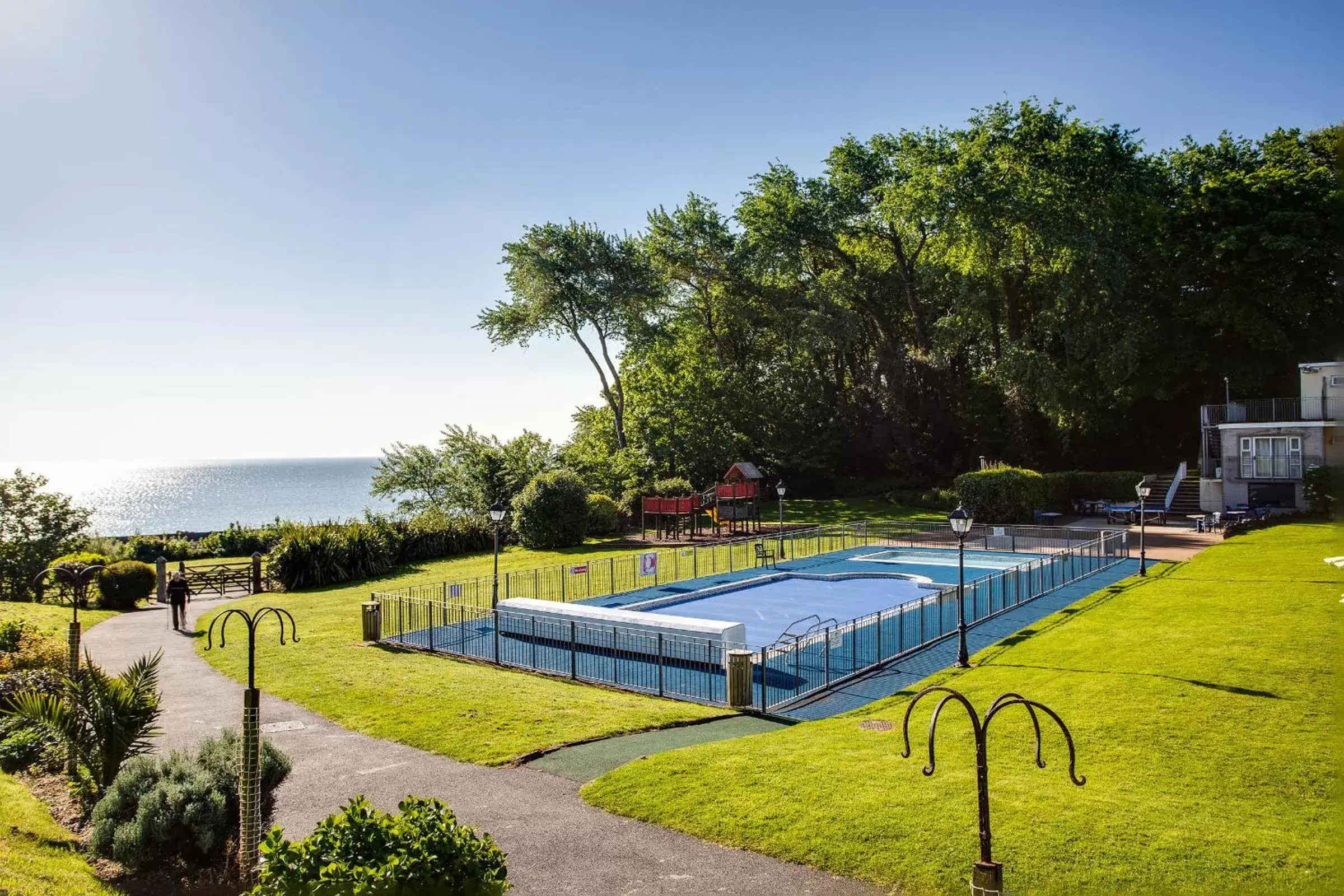 Garden, Swimming Pool in Langstone Cliff Hotel