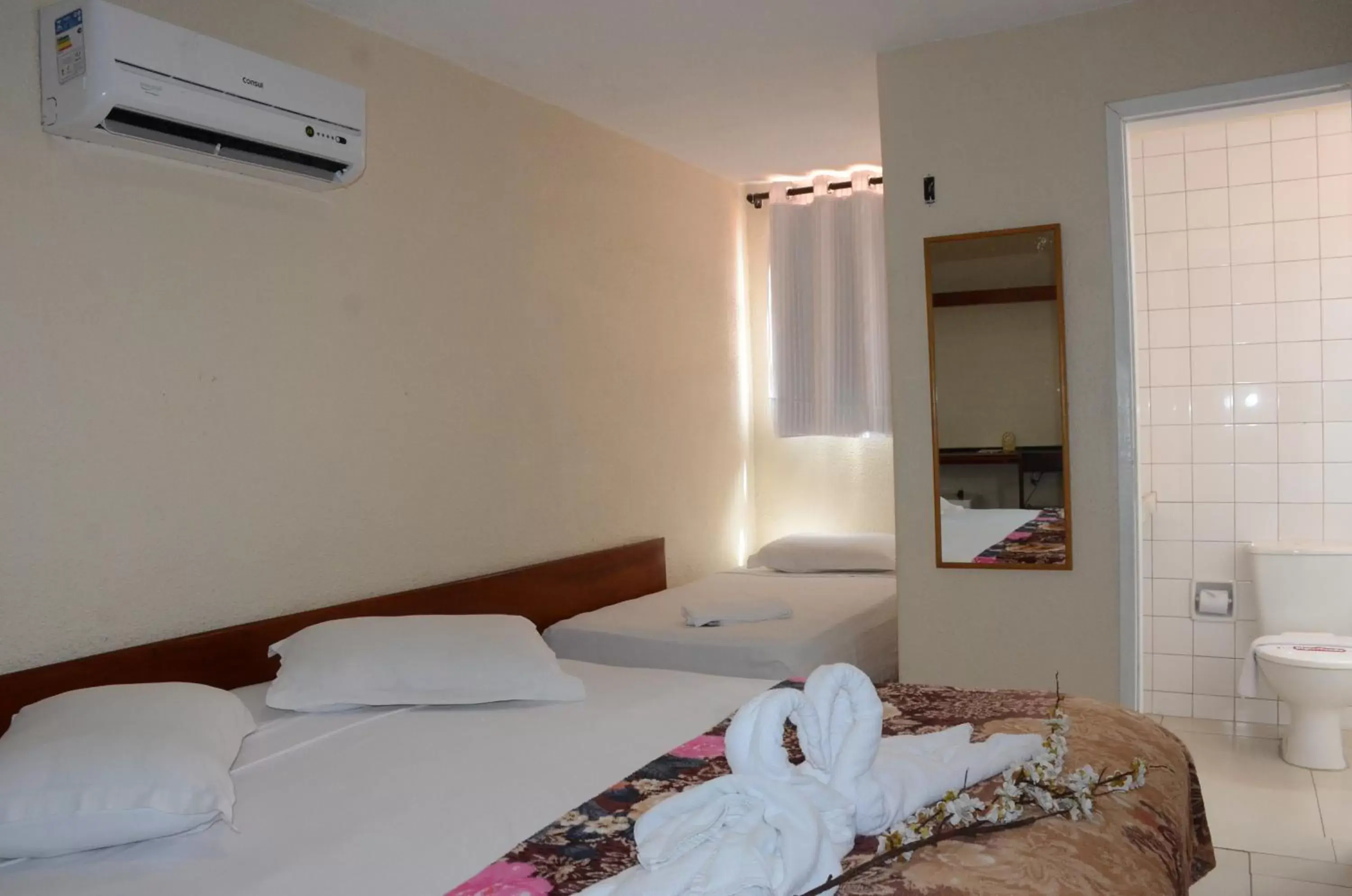 Bed in Ara Mar Praia Hotel