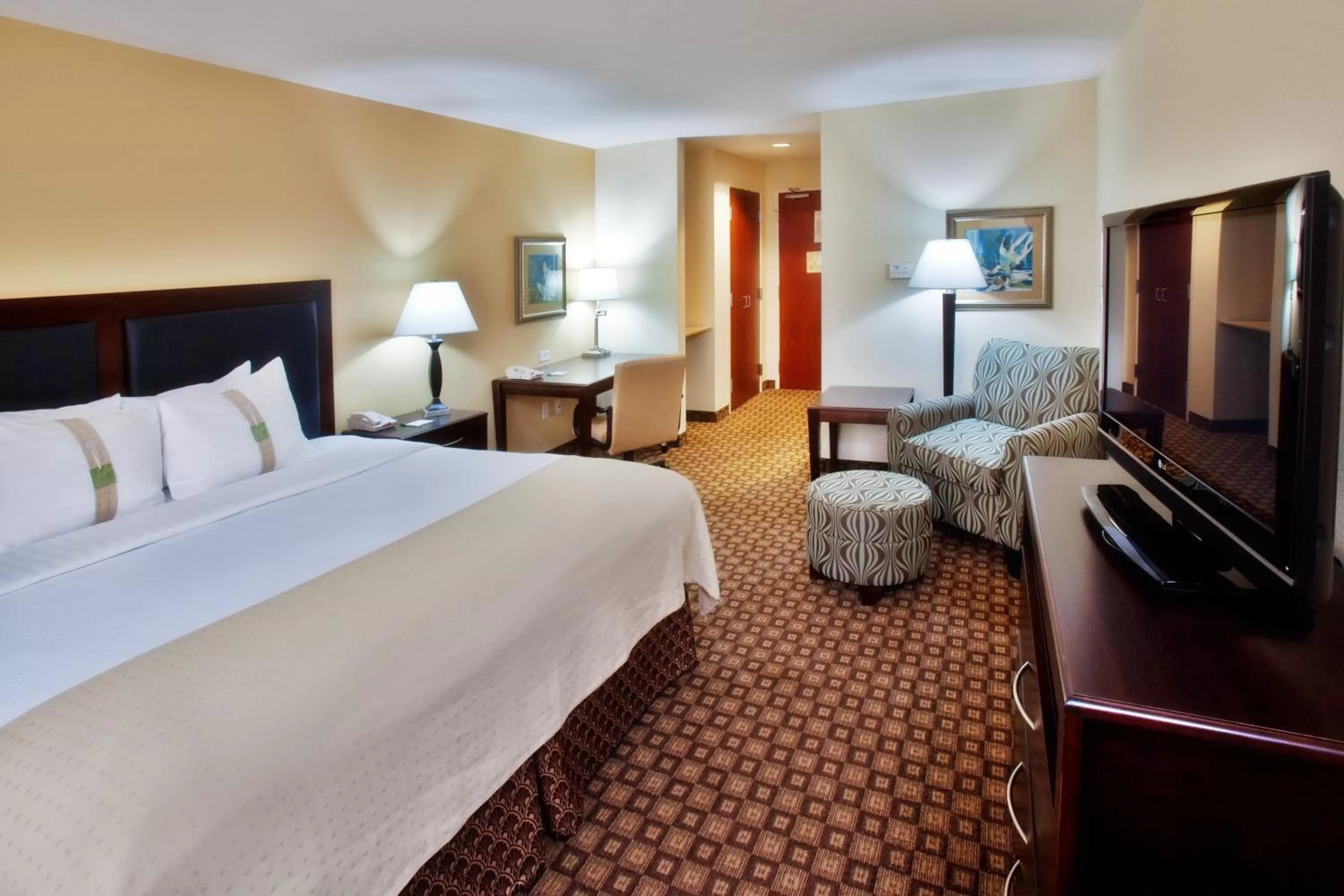 King Room - Hearing Accessible in Holiday Inn Quincy, an IHG Hotel